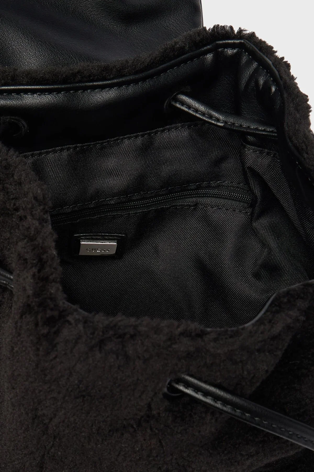 Guess Sherpa Logolu Ayarlanabilir Askılı V6BZ14K6971 Kadın Sırt Çantası V6BZ14 K6971 JBLK Siyah - 5
