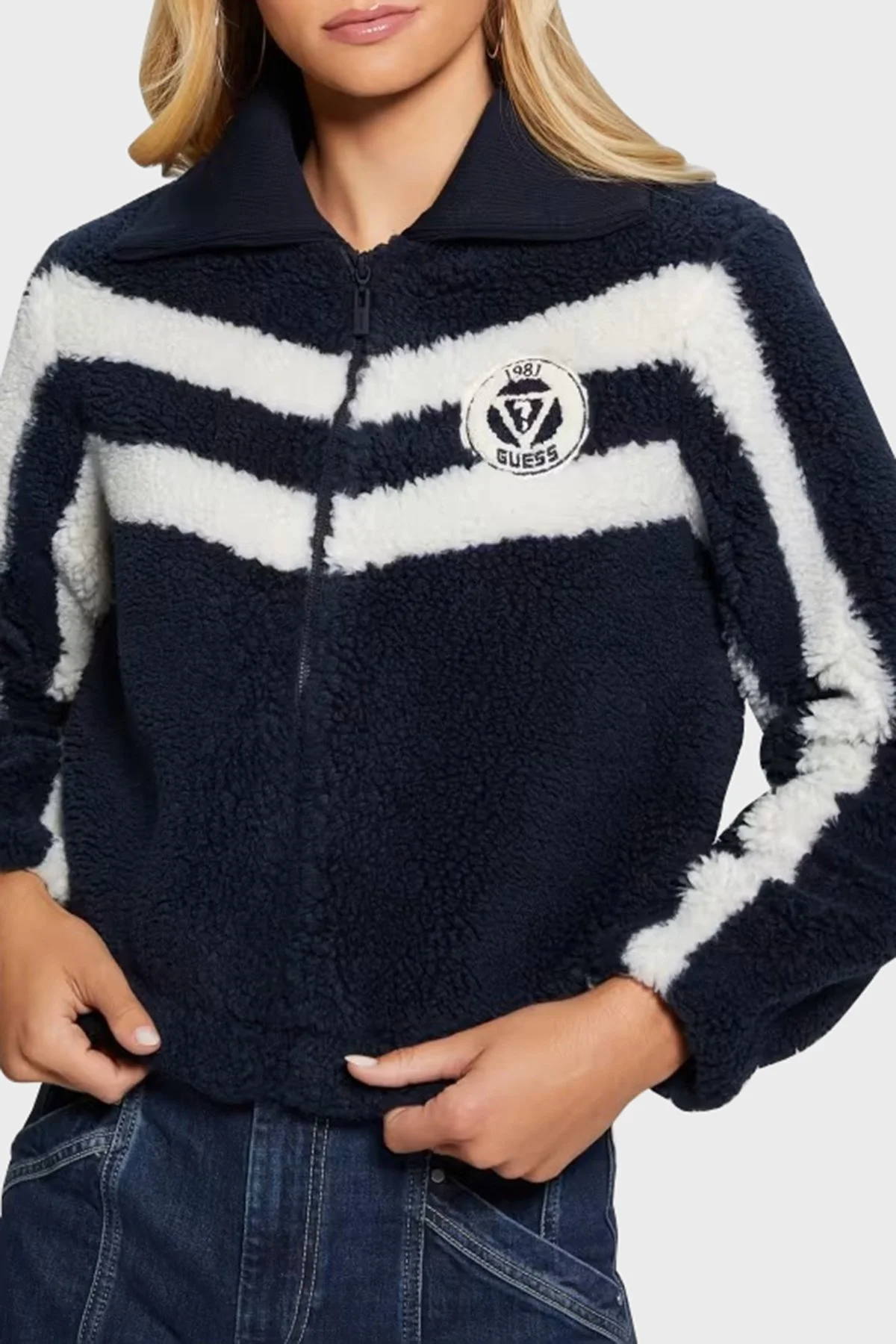 Guess Sherpa Yumuşak Dokulu Regular Fit Crop V4BL06KCIR0 Bayan Ceket V4BL06 KCIR0 A71W LACİVERT - 1