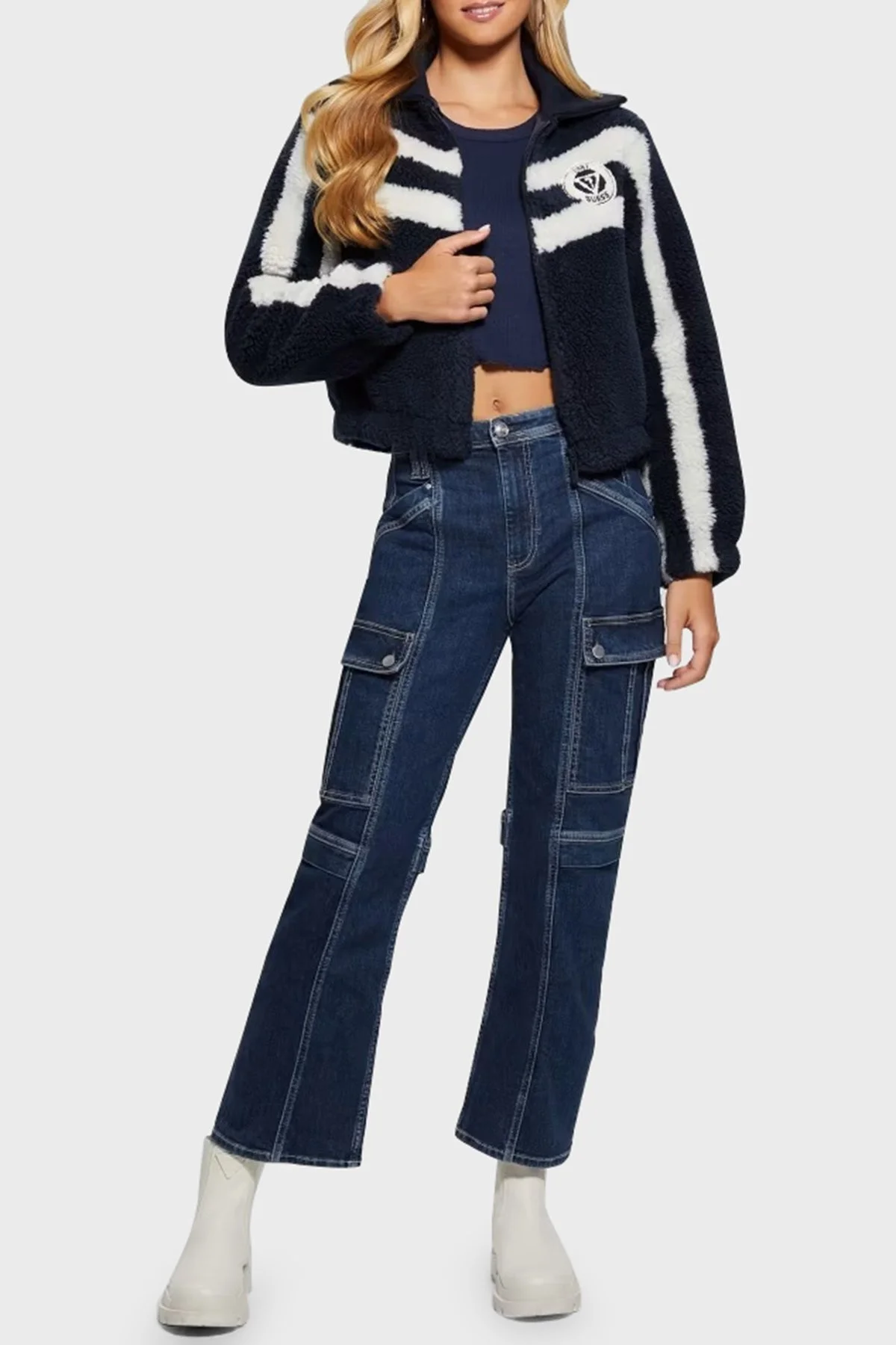 Guess Sherpa Yumuşak Dokulu Regular Fit Crop V4BL06KCIR0 Bayan Ceket V4BL06 KCIR0 A71W LACİVERT - 3