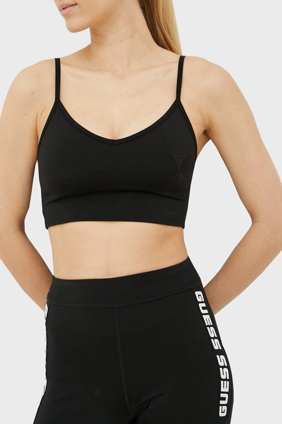 Guess Sırt Detaylı Slim Fit Angelica Spor Bayan Sütyen V2YP13MC03W JBLK SİYAH - 1