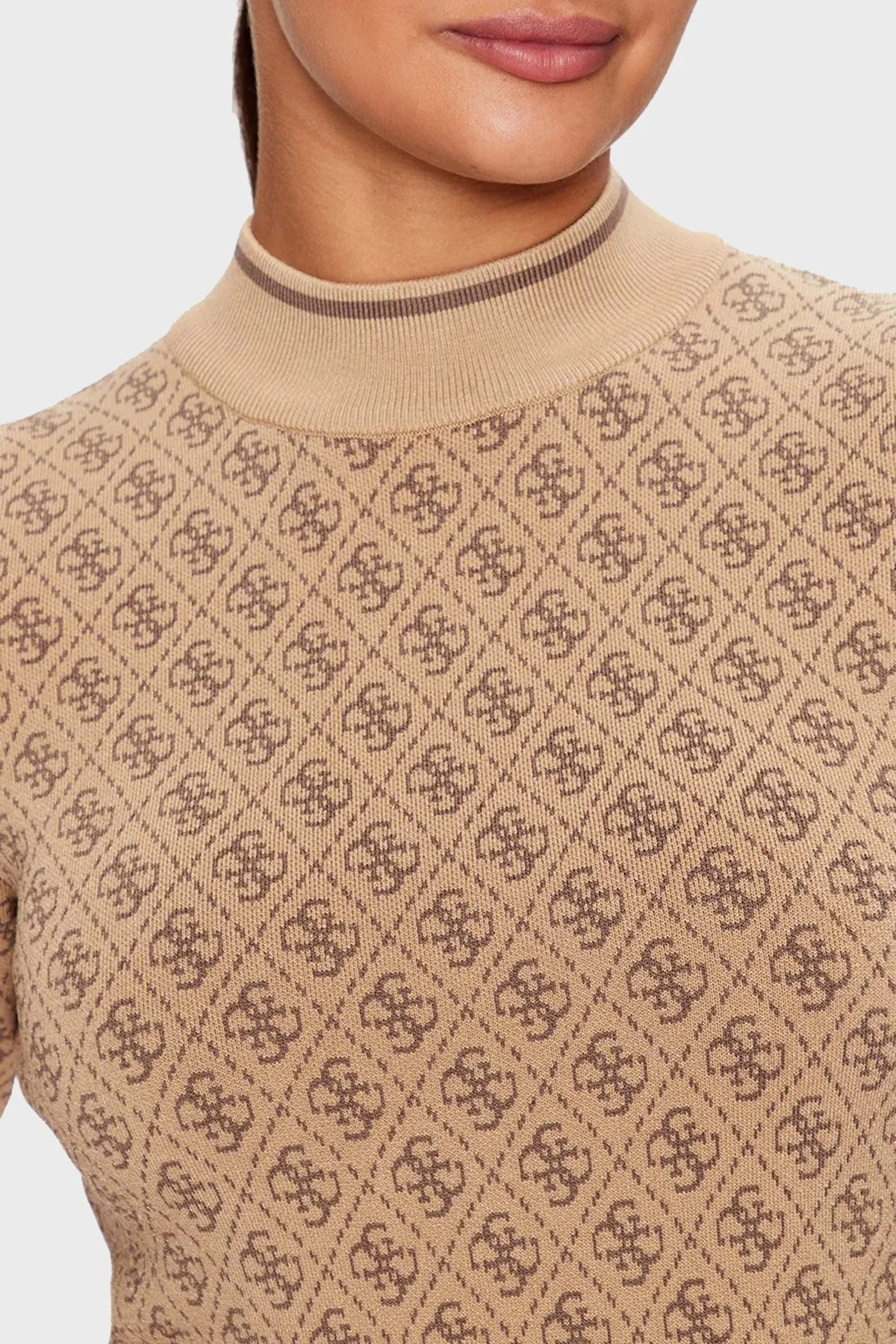 Guess Slim Fit Bisiklet Yaka Logo Desenli Kısa Kollu Mini Bayan Elbise W3YK39Z37K0 F1FP KAHVE - 4