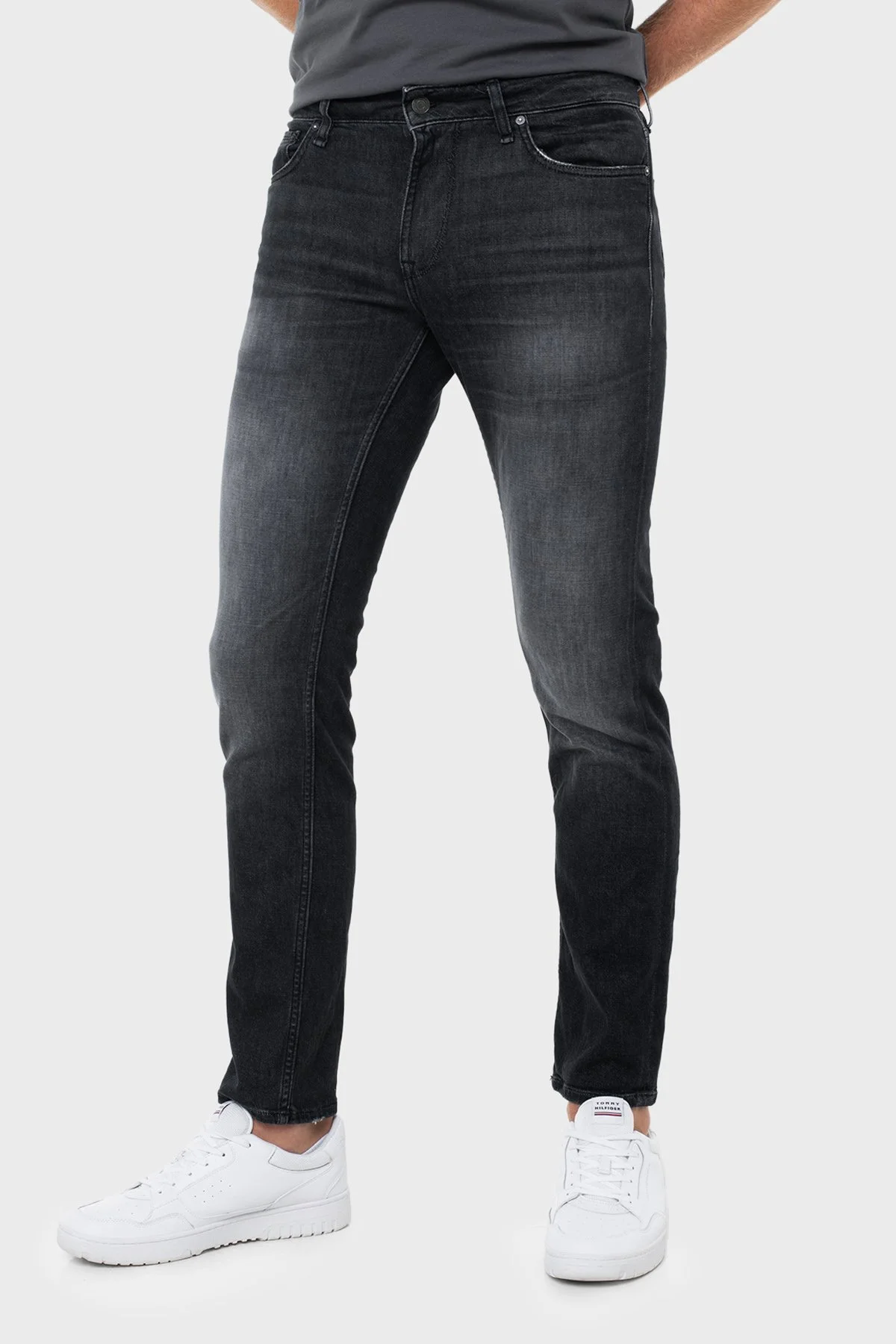 Guess Slim Fit Dar Paça Denim M6BAS2D2108 Erkek Kot Pantolon M6BAS2 D2108 RLFK Siyah - 1