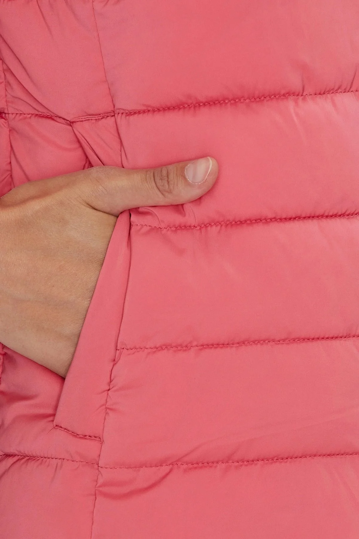 Guess Solid Regular Fit Çıkarılabilir Kapüşonlu V4YL04WF3X0 Bayan Mont V4YL04 WF3X0 G65P PEMBE - 11