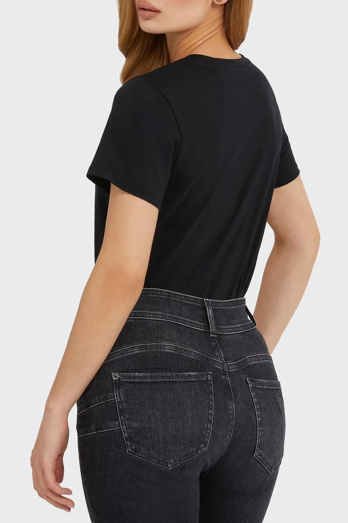 Guess Ss 1981 Pamuklu Regular Fit Bisiklet Yaka Bayan T Shirt W3GI76K8G01 JBLK SİYAH - 2