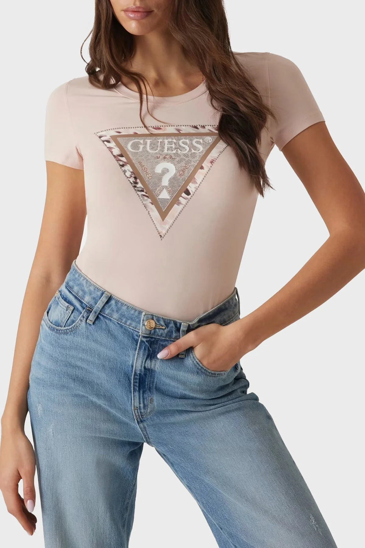 Guess Ss Cn Cheeta Pamuklu Slim Fit Bisiklet Yaka Logolu W5RI22J1314 Bayan T Shirt W5RI22 J1314 G6O3 PUDRA - 9