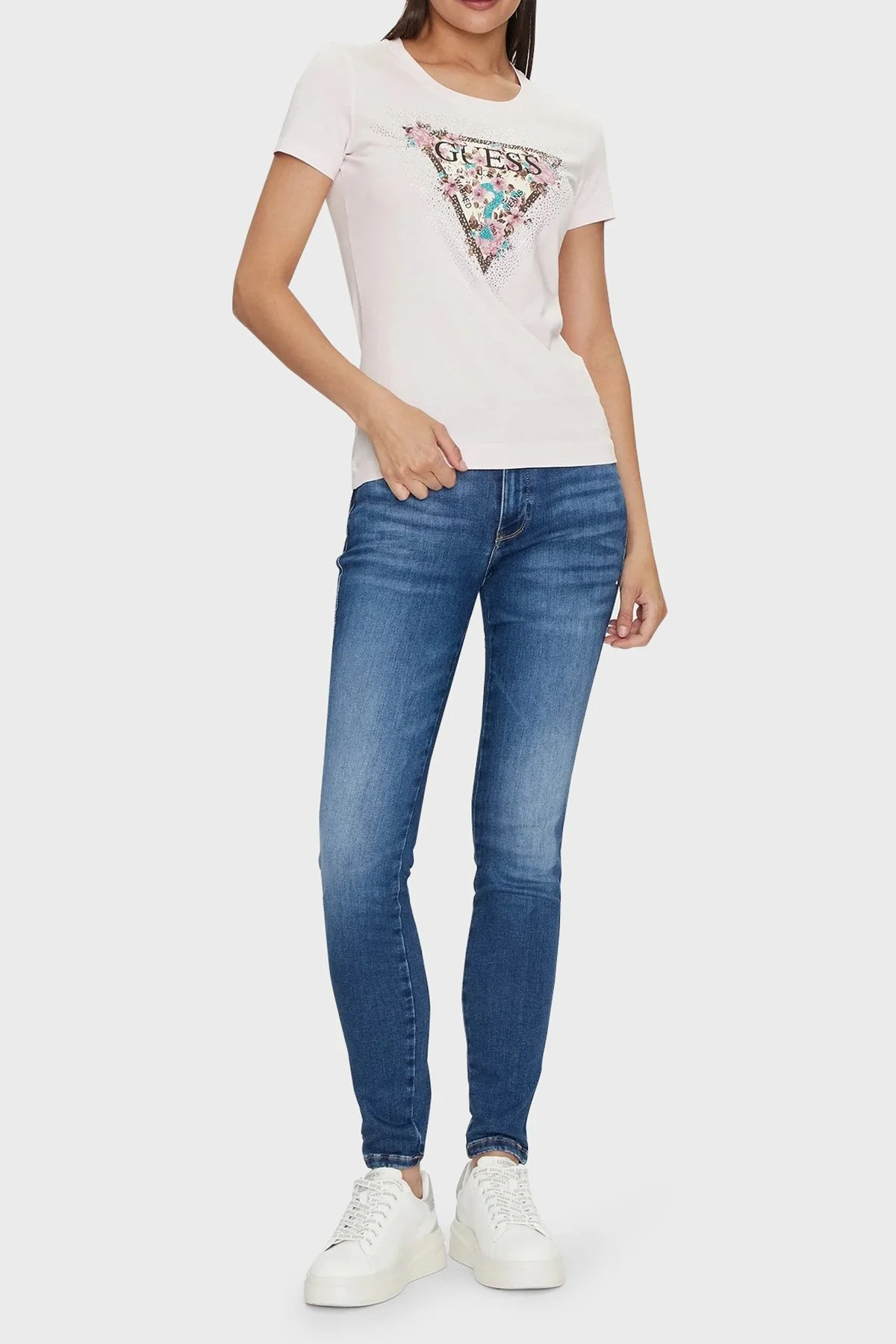 Guess Ss Cn Cherry Desenli Streç Pamuklu Slim Fit W4YI26J1314 Bayan T Shirt W4YI26 J1314 A60W PUDRA - 3