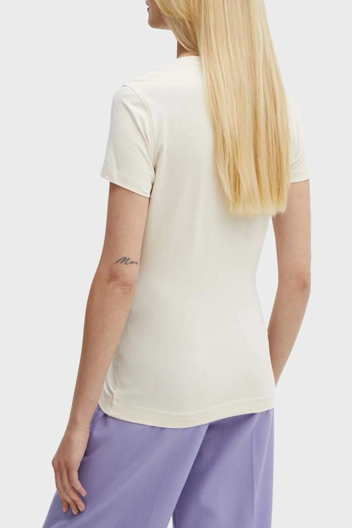 Guess Ss Cn Cherry Desenli Streç Pamuklu Slim Fit W4YI26J1314 Bayan T Shirt W4YI26 J1314 G1F7 KREM - 2