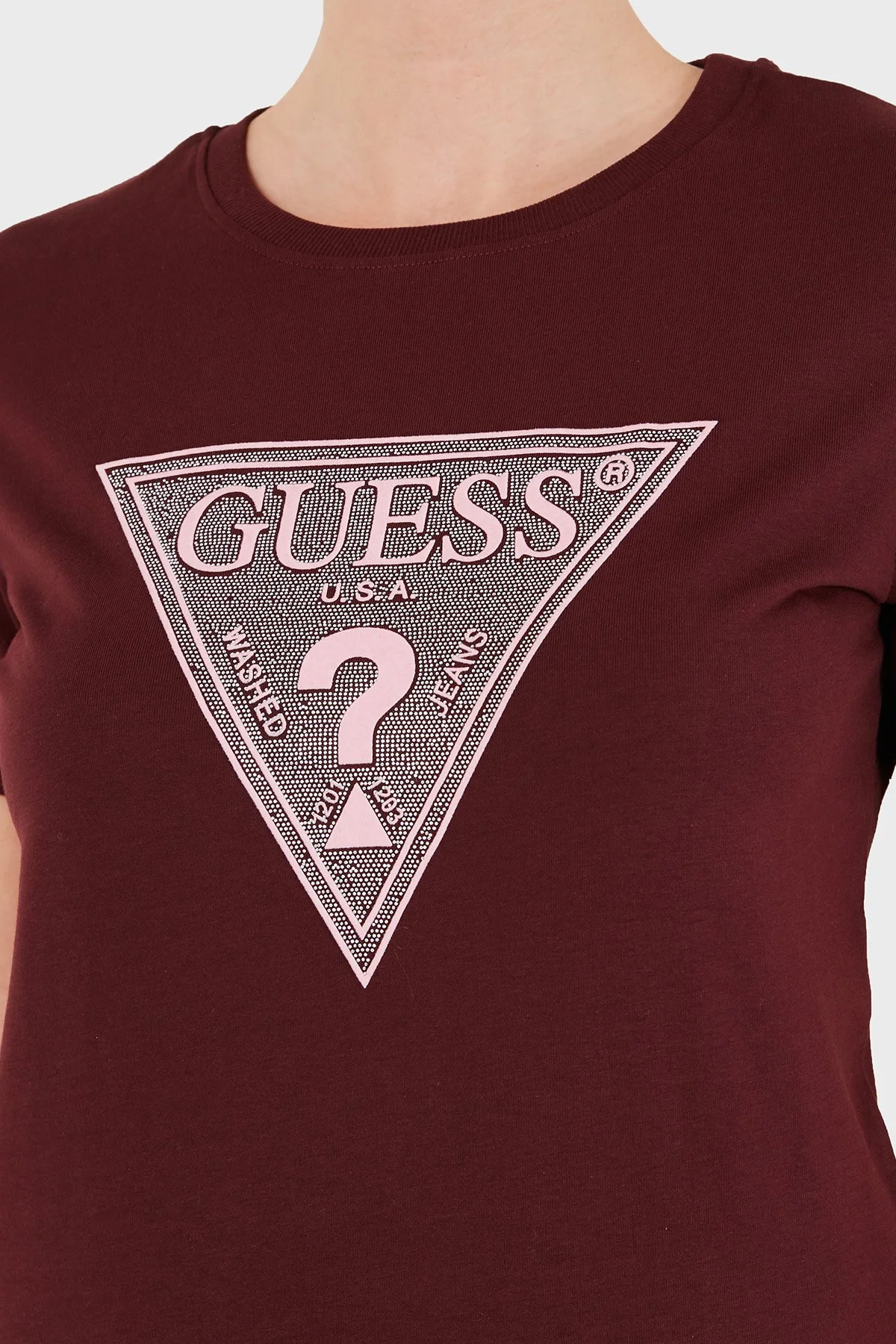 Guess Ss Cn Crystals Logolu Pamuklu Slim Fit W6BI20K6039 Kadın T Shirt W6BI20 K6039 G596 Bordo - 6
