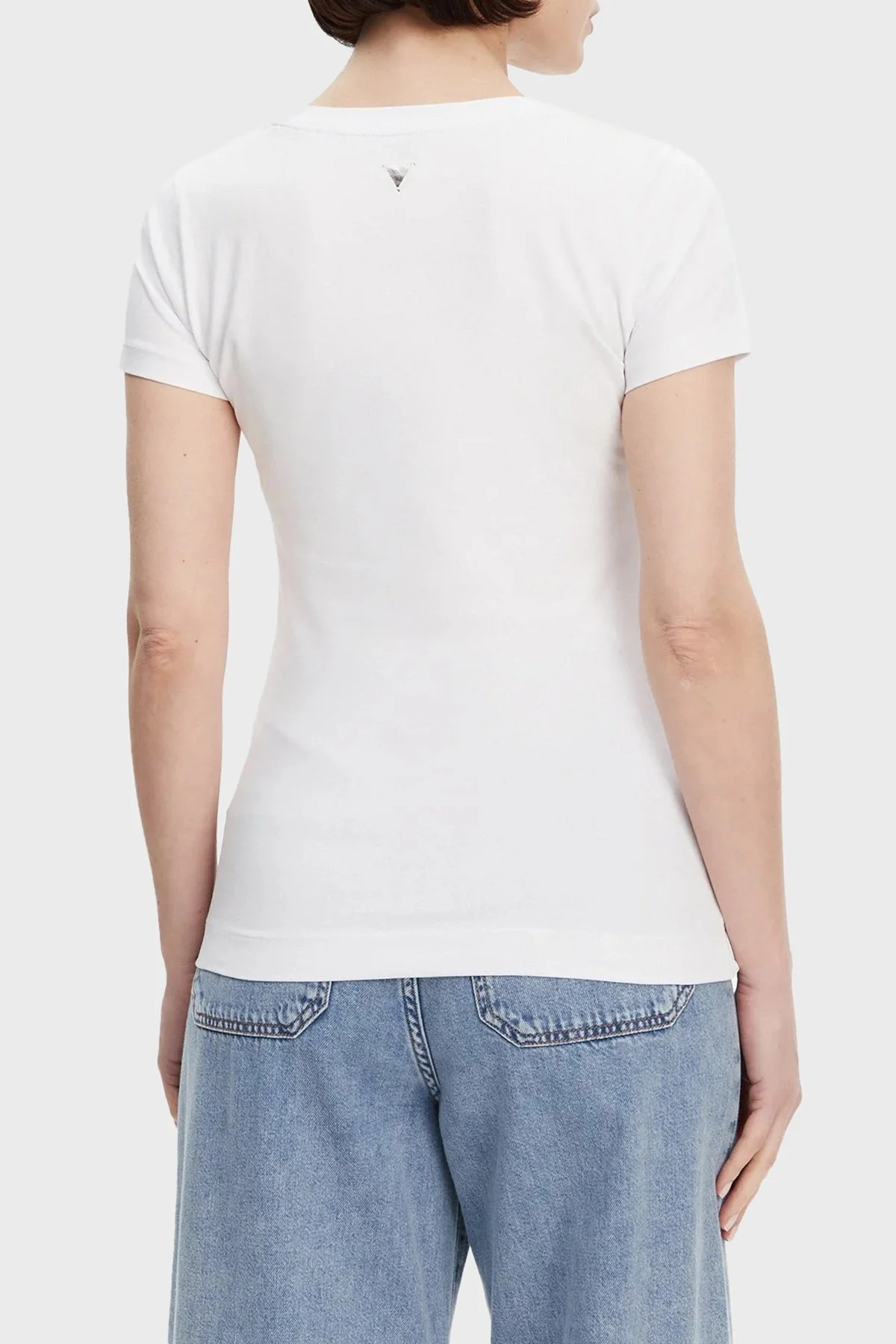 Guess Ss Cn Flower Streç Pamuklu Slim Fit Üçgen Logolu W5GI08J1314 Bayan T Shirt W5GI08 J1314 G011 BEYAZ - 8