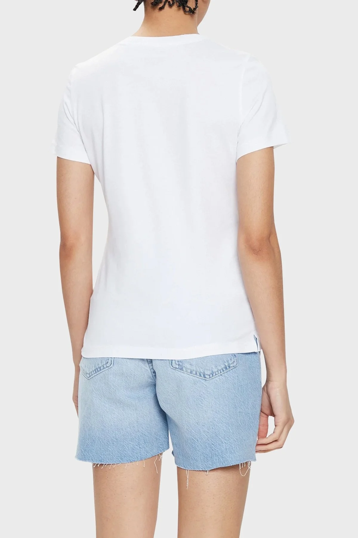 Guess Ss Cn Icon Pamuklu Regular Fit W4GI20I3Z14 Bayan T Shirt W4GI20 I3Z14 G011 BEYAZ - 3