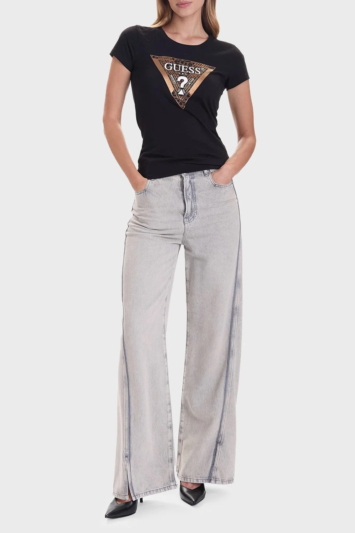 Guess Ss Cn Leo Pamuklu Slim Fit Bisiklet Yaka Logolu Bayan T Shirt W5BI28 J1314 JBLK SİYAH - 2