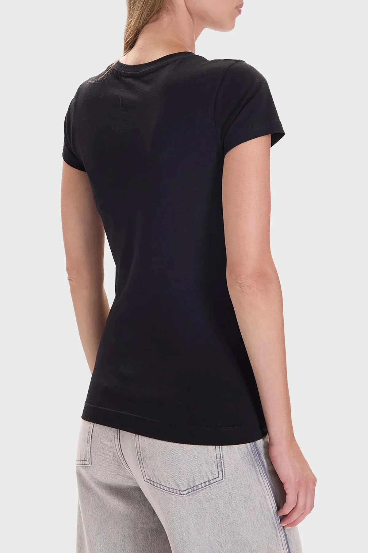 Guess Ss Cn Leo Pamuklu Slim Fit Bisiklet Yaka Logolu Bayan T Shirt W5BI28 J1314 JBLK SİYAH - 3