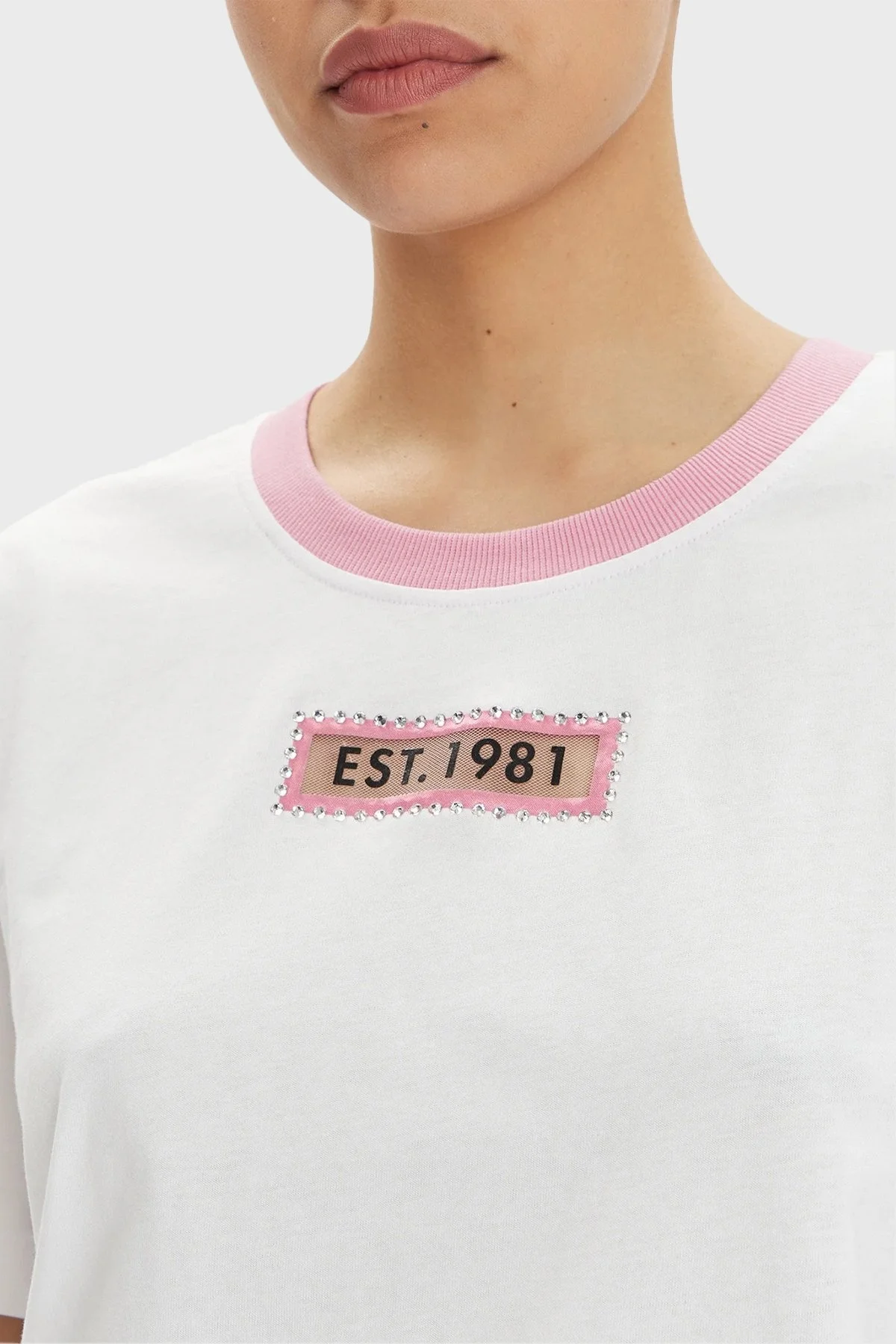 Guess Ss Cn Mesh Triangle Pamuklu Relaxed Fit W4GI35JA914 Bayan T Shirt W4GI35 JA914 G011 BEYAZ - 3