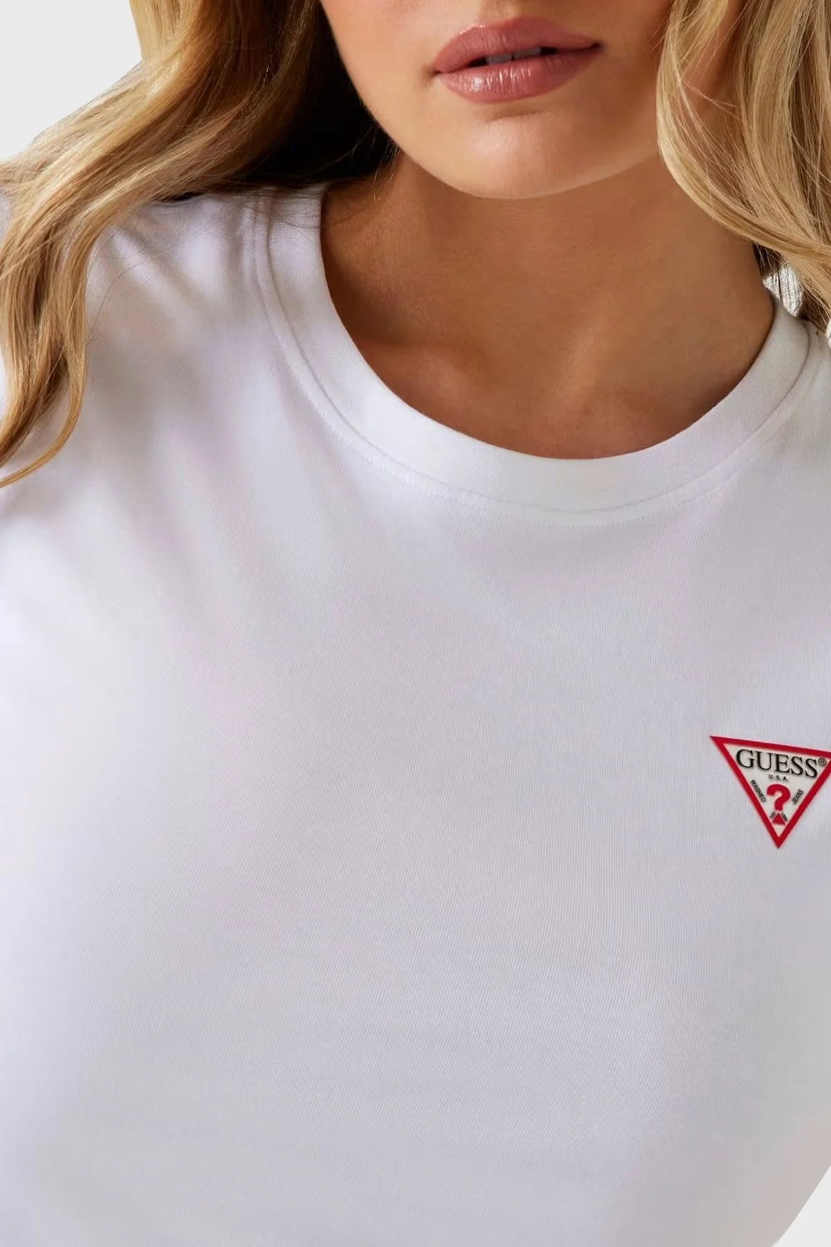 Guess Ss Cn Mini Triangle Streç Pamuklu Slim Fit Bisiklet Yaka W2YI44J1314 Bayan T Shirt W2YI44 J1314 G011 BEYAZ - 4