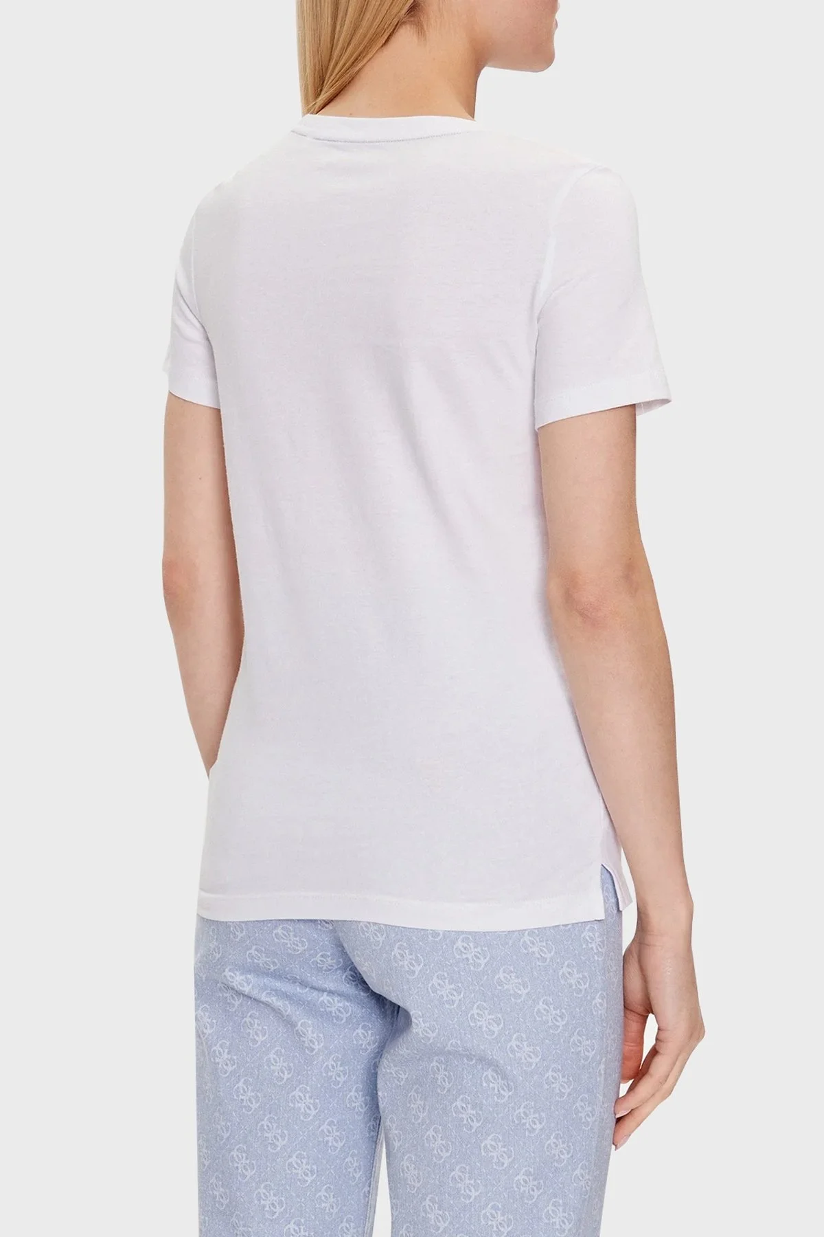 Guess Ss Cn Original Pamuklu Slim Fit Bisiklet Yaka W1YI1BI3Z14G011 Bayan T Shirt W1YI1BI3Z14 G011 BEYAZ - 8