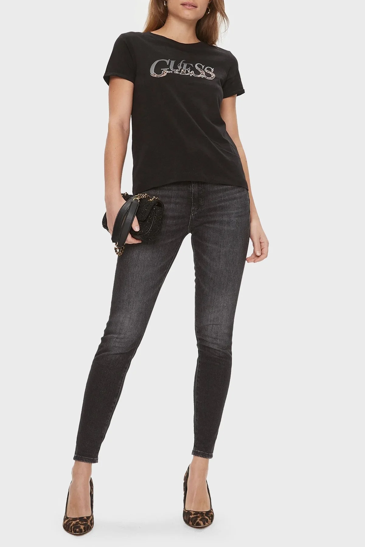 Guess Ss Cn Pamuklu Slim Fit Bisiklet Yaka W4RI24 JA914 Bayan T Shirt W4RI24JA914 JBLK SİYAH - 3