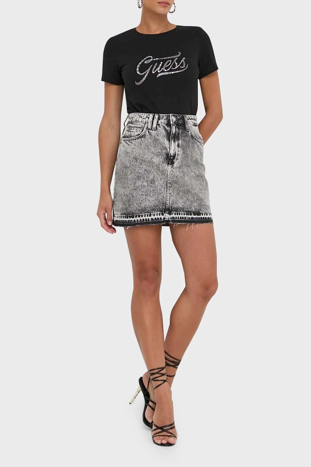 Guess Ss Cn Stone & Embro Pamuklu Regular Fit W4RI52 I3Z14 Bayan T Shirt W4RI52I3Z14 JBLK SİYAH - 8