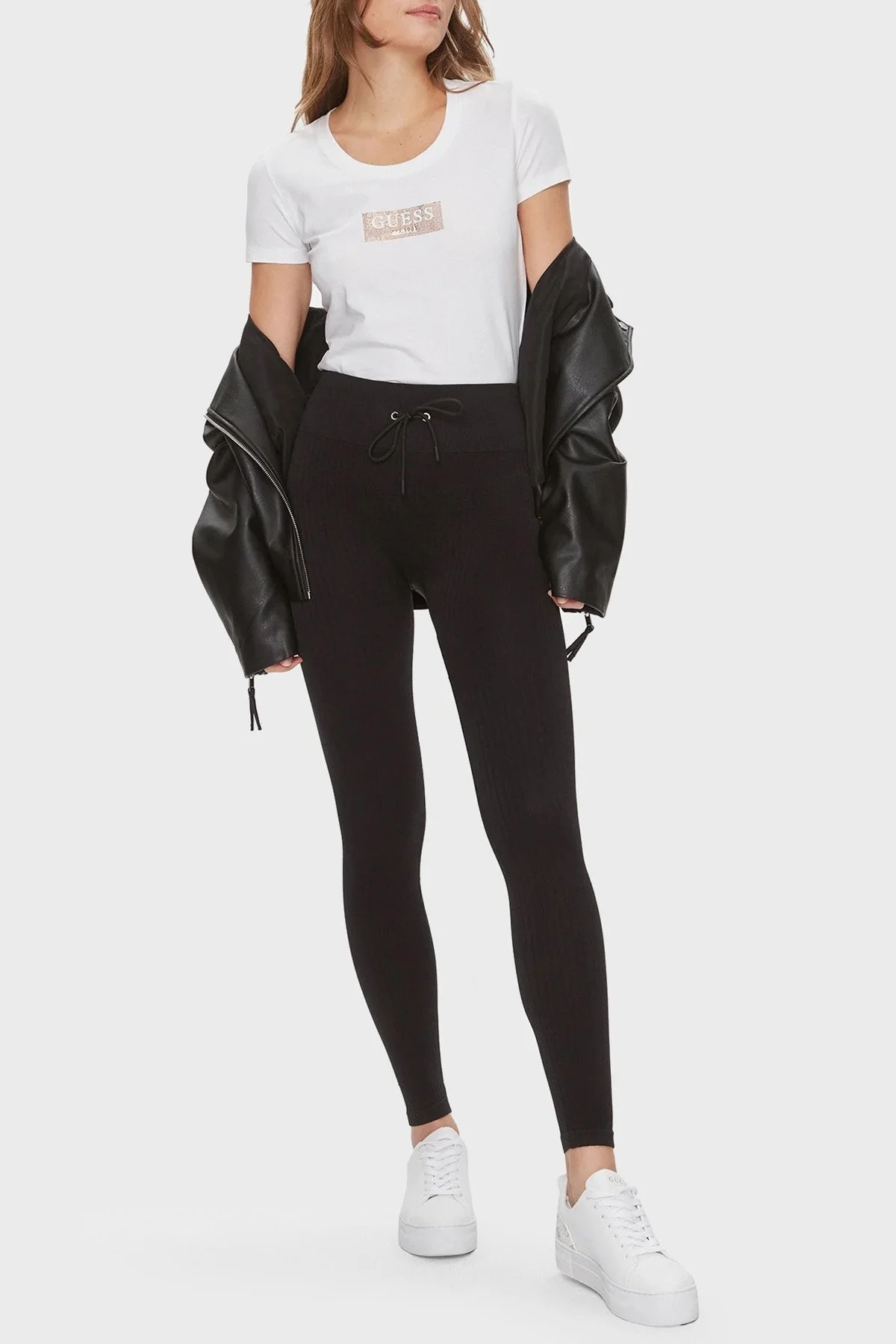 Guess Ss Cn Studs Pamuklu Slim Fit W4RI33 J1314 Bayan T Shirt W4RI33J1314 G011 BEYAZ - 3