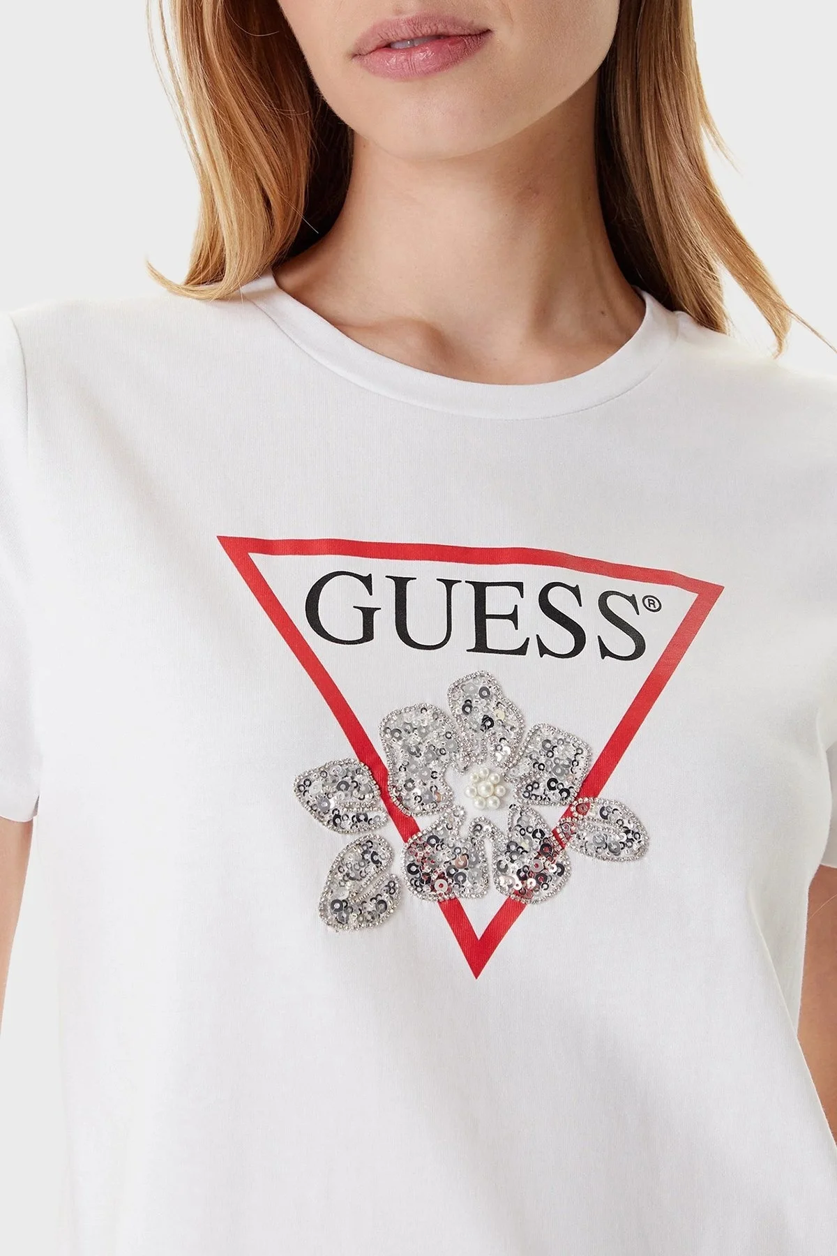 Guess Ss Flower Pamuklu Regular Fit Bisiklet Yaka Logolu W5YI38I3Z14 Bayan T Shirt W5YI38 I3Z14 G011 BEYAZ - 4