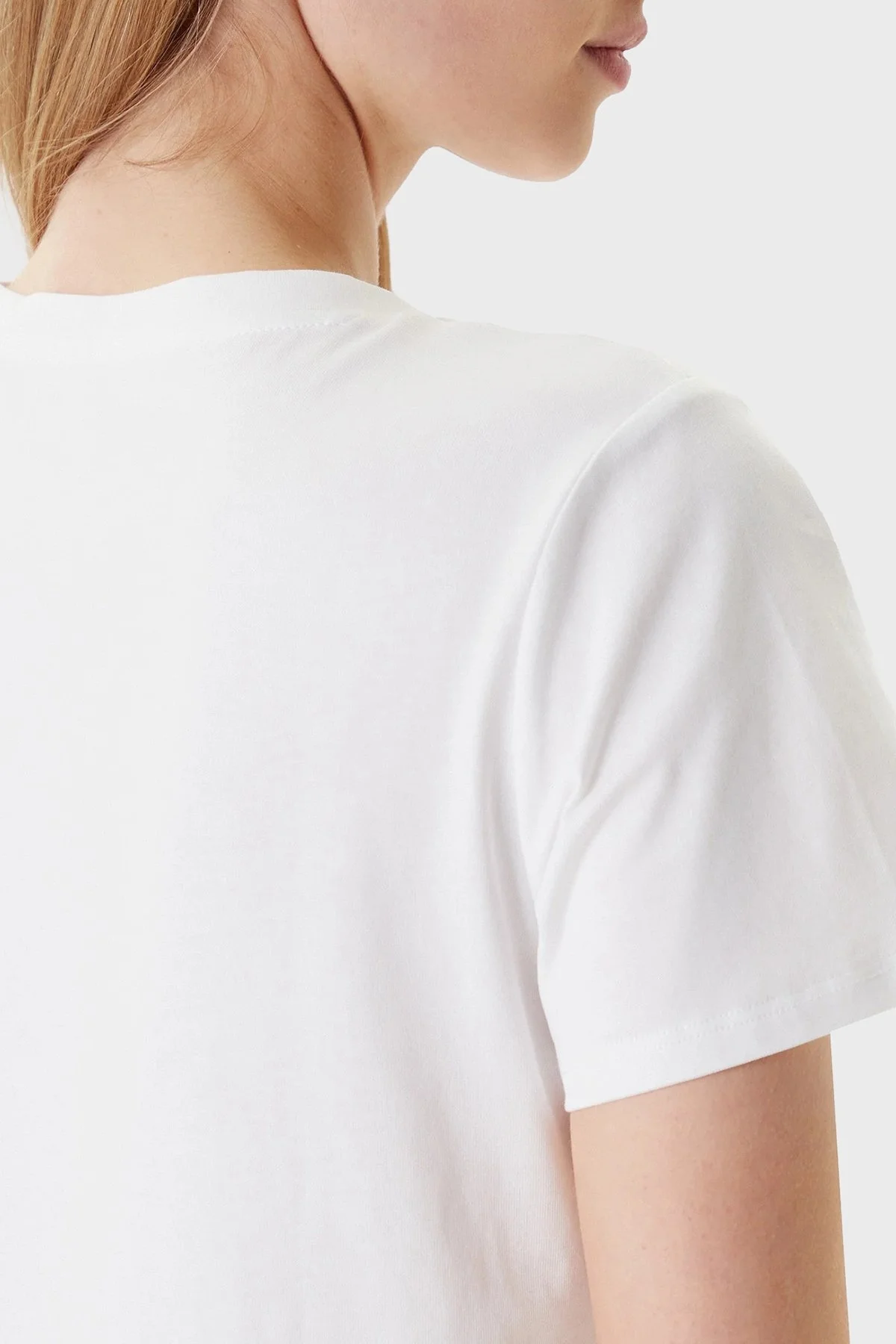 Guess Ss Flower Pamuklu Regular Fit Bisiklet Yaka Logolu W5YI38I3Z14 Bayan T Shirt W5YI38 I3Z14 G011 BEYAZ - 5