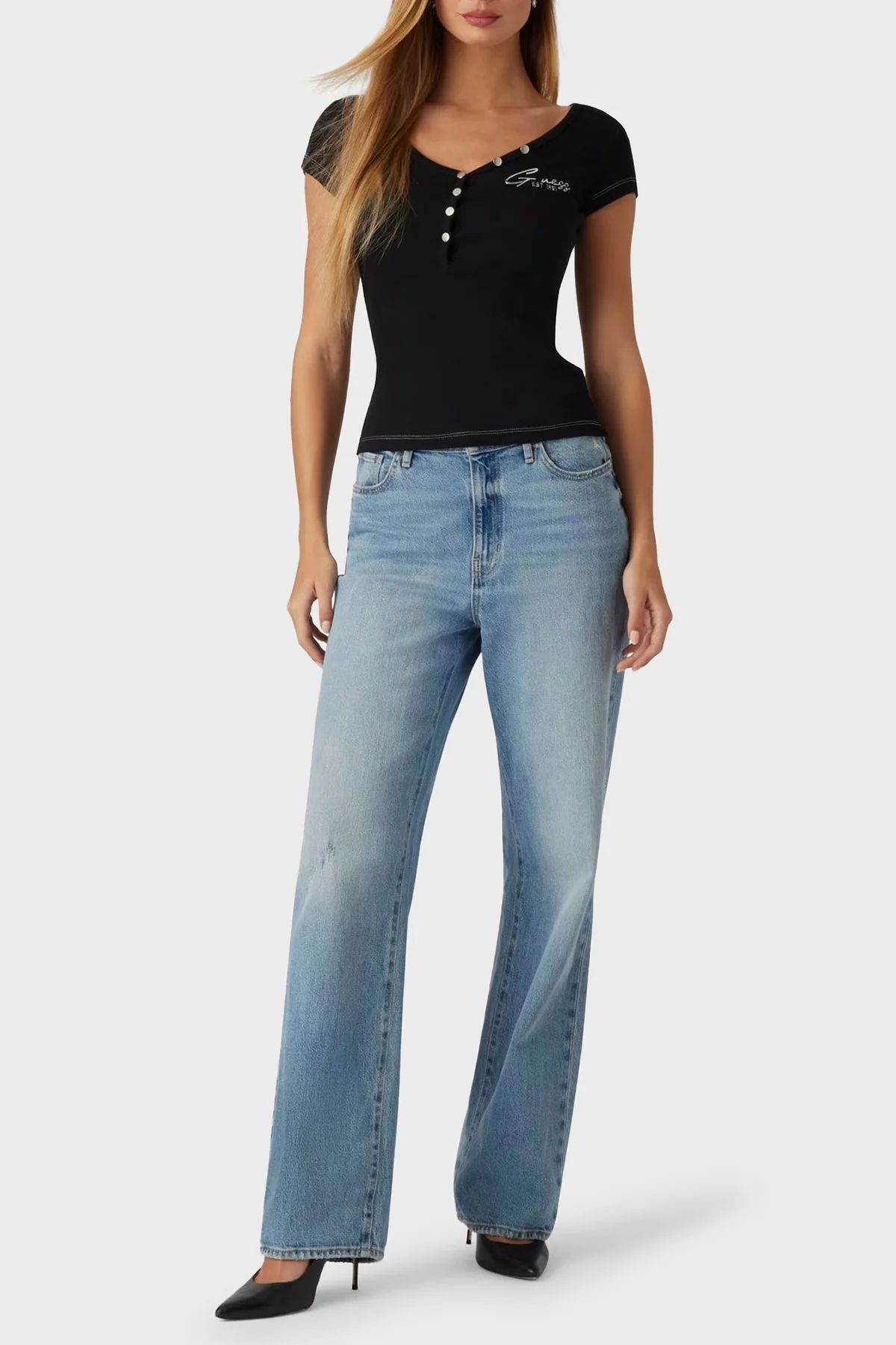 Guess Ss Henley Logolu % 100 Pamuk Slim Fit Düğmeli V Yaka W4RP47K1814 Bayan Top W4RP47 K1814 JBLK SİYAH - 2