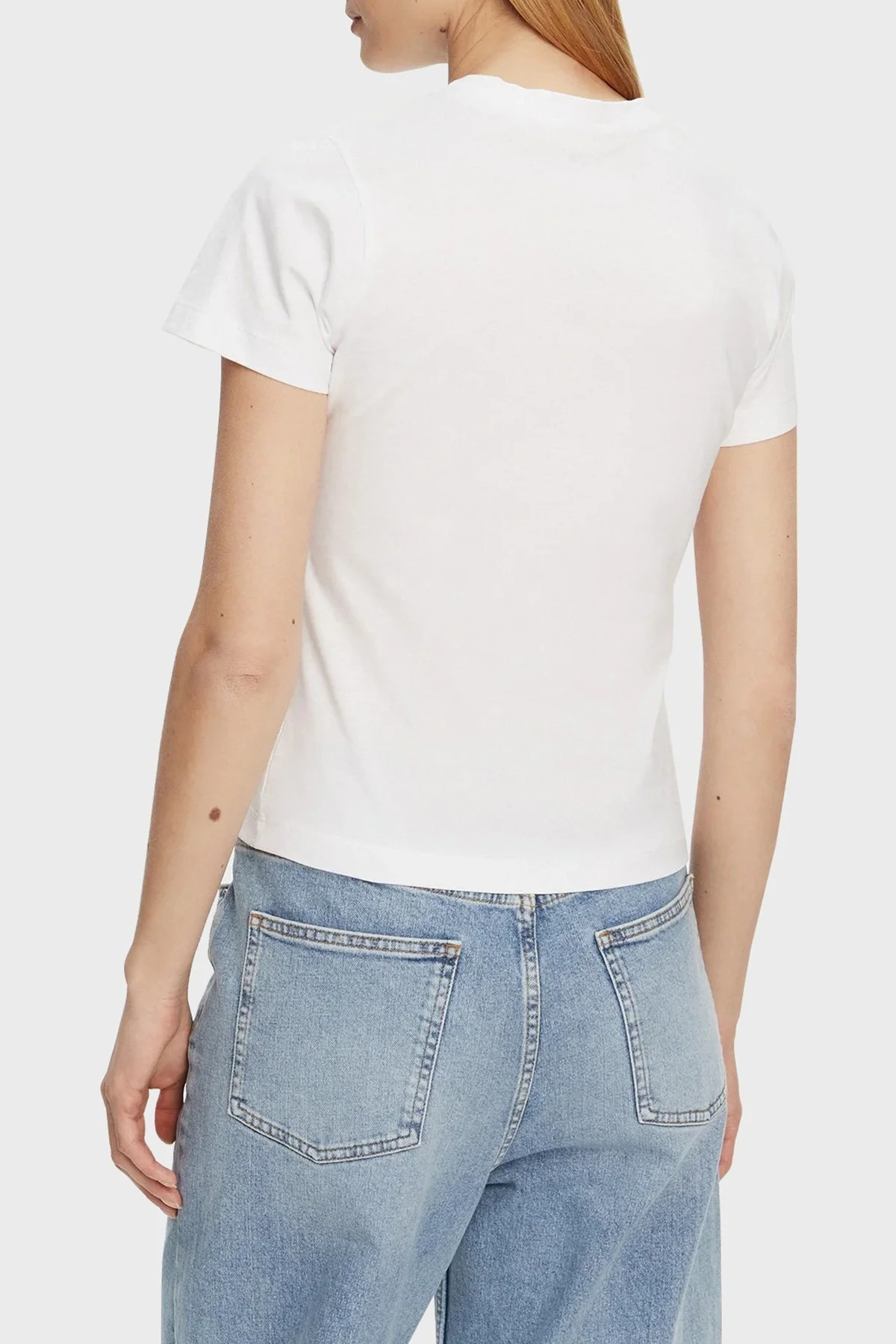 Guess Ss Logo Baskılı Pamuklu Regular Fit Bisiklet Yaka V5GI03I3Z14 Bayan T Shirt V5GI03 I3Z14 G011 BEYAZ - 8