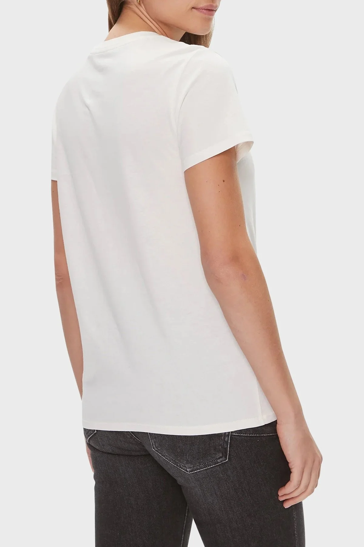 Guess Ss Organik Pamuklu Regular Fit W4RI25 K9RM1 Bayan T Shirt W4RI25K9RM1 G012 BEYAZ - 7