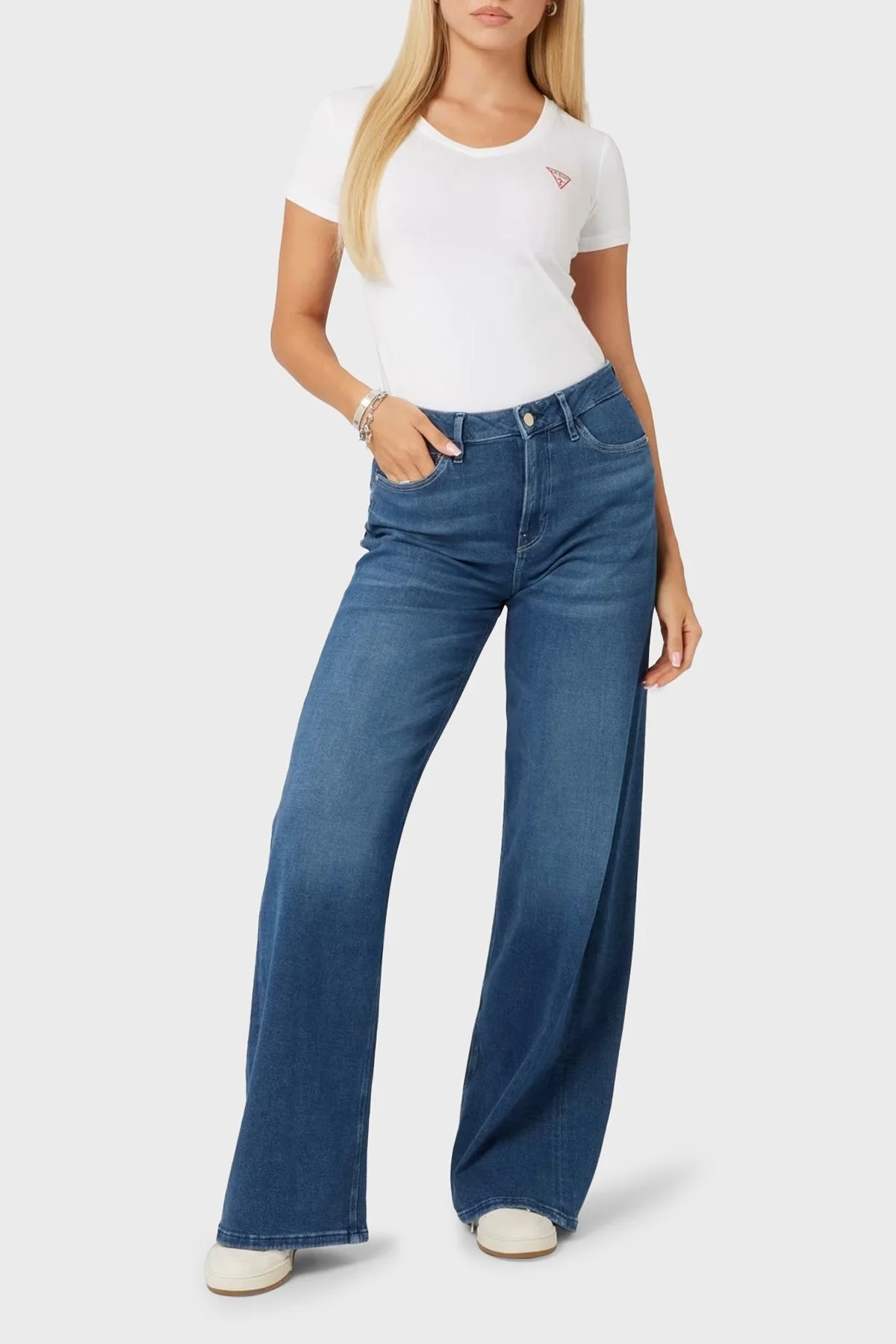 Guess Ss Vn Streç Pamuklu Slim Fit V Yaka Logolu W2YI45J1314 Bayan T Shirt W2YI45 J1314 G011 BEYAZ - 9