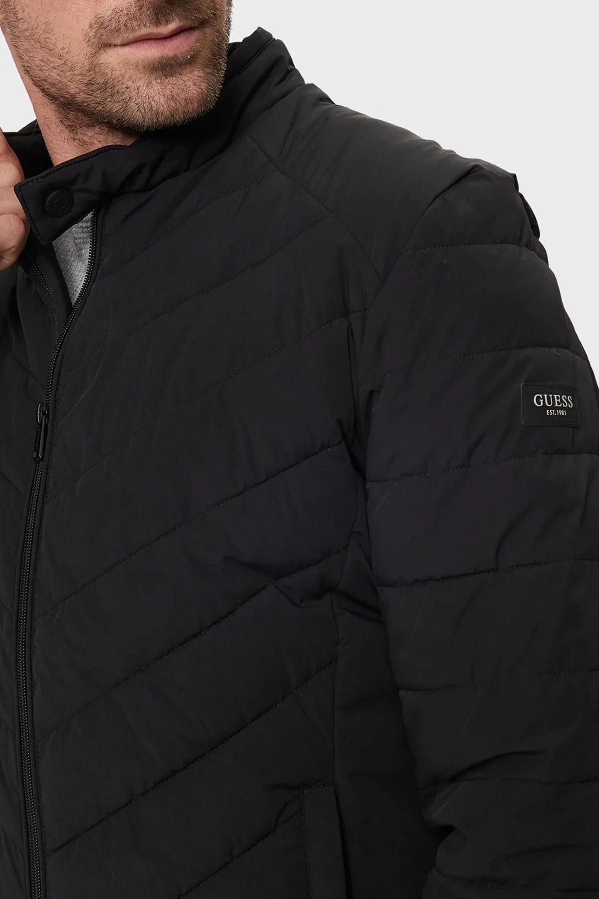 Guess Stretch Kapitoneli Regular Fit Dik Yaka Suya Dayanıklı M4YL05WG9O2 Erkek Mont M4YL05 WG9O2 JBLK SİYAH - 4