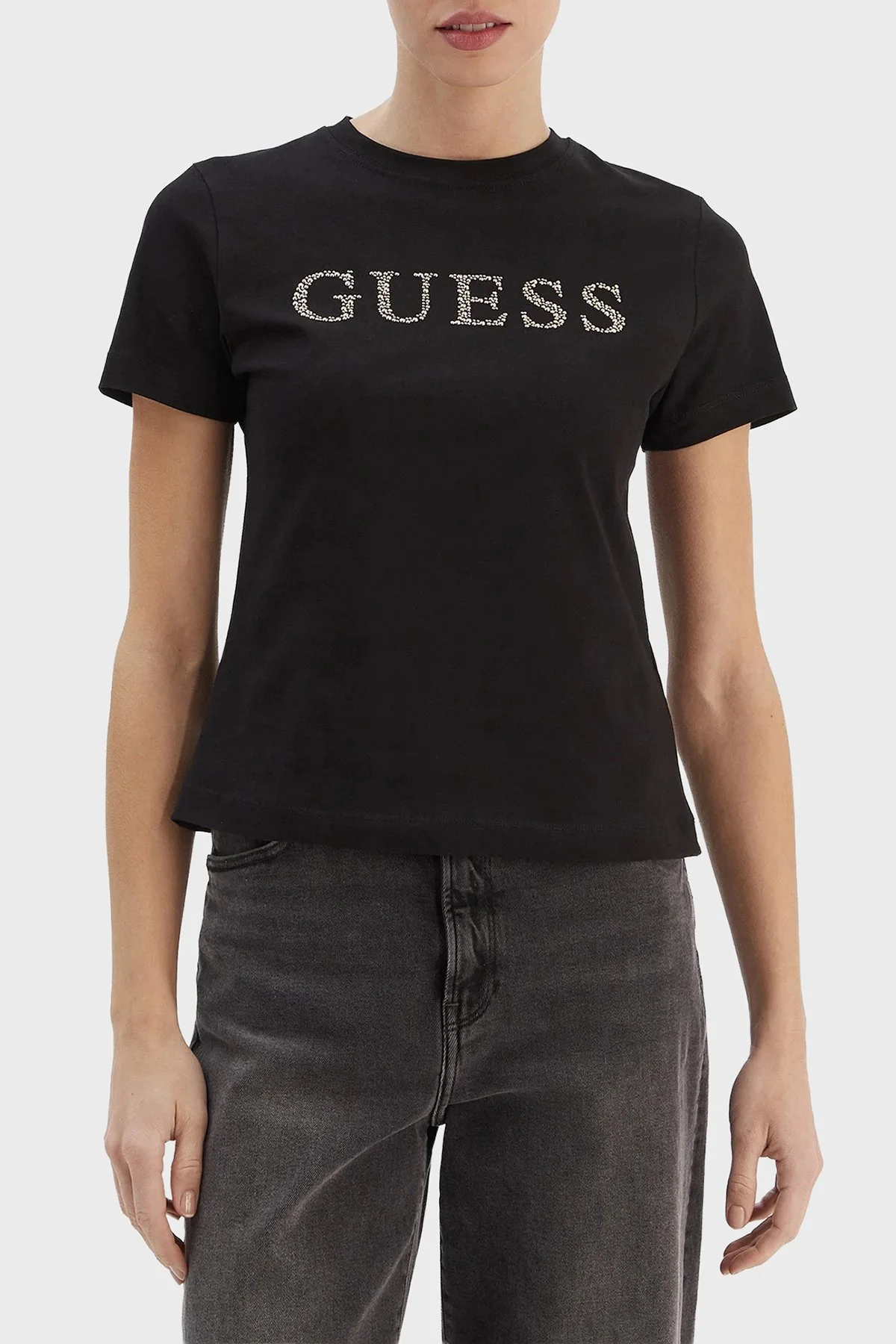 Guess Taşlı Logolu Pamuklu Slim Fit Bisiklet Yaka V6RI20J1314 Bayan T Shirt V6RI20 J1314 JBLK SİYAH - 1
