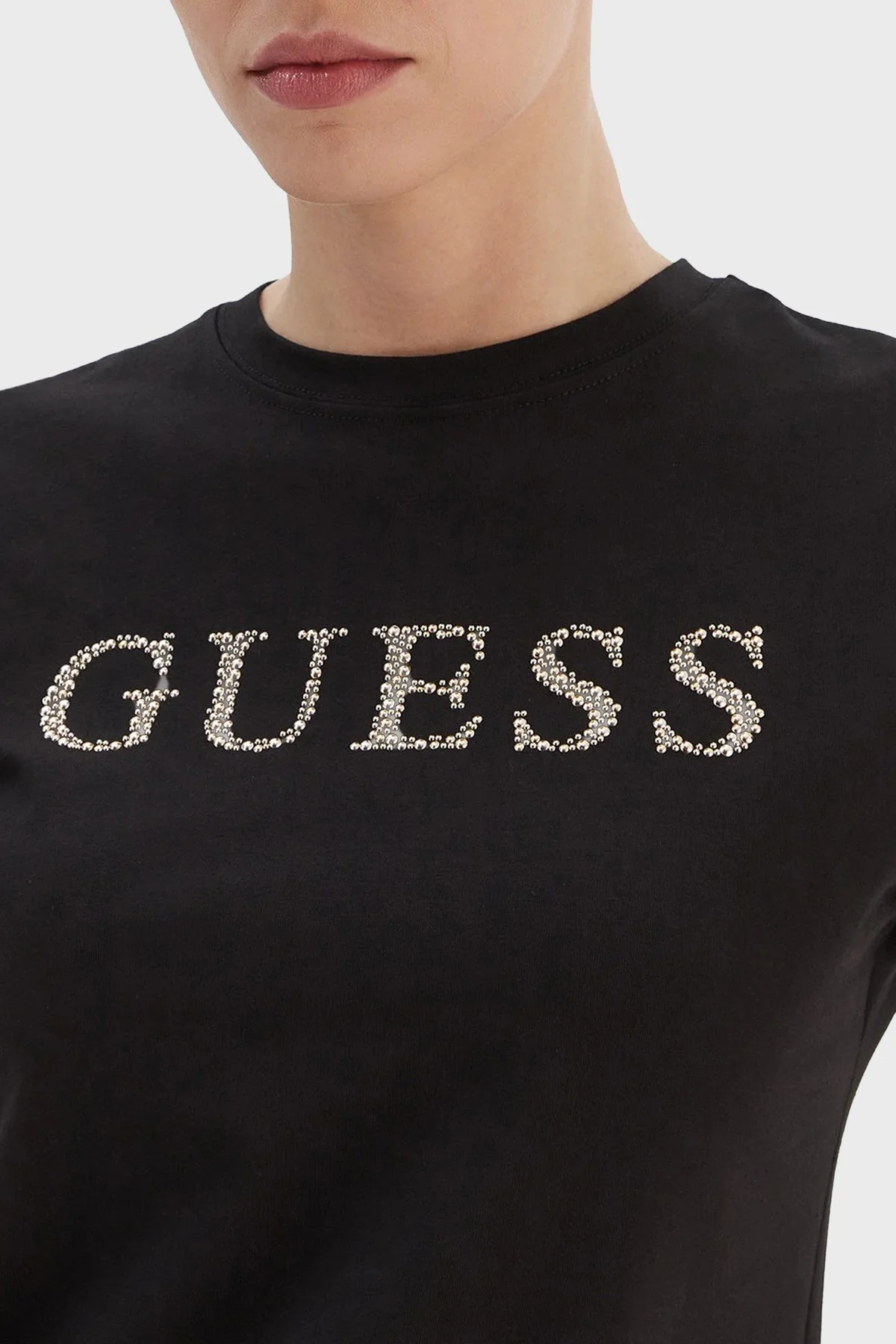 Guess Taşlı Logolu Pamuklu Slim Fit Bisiklet Yaka V6RI20J1314 Bayan T Shirt V6RI20 J1314 JBLK SİYAH - 4