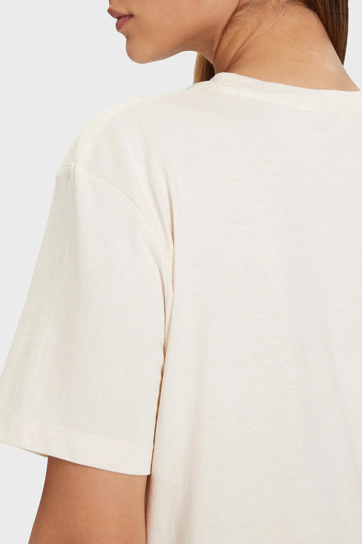 Guess Teddy Baskılı % 100 Pamuk Relaxed Fit Bisiklet Yaka V5BI09I3Z14 Bayan T Shirt V5BI09 I3Z14 G1O6 EKRU - 5