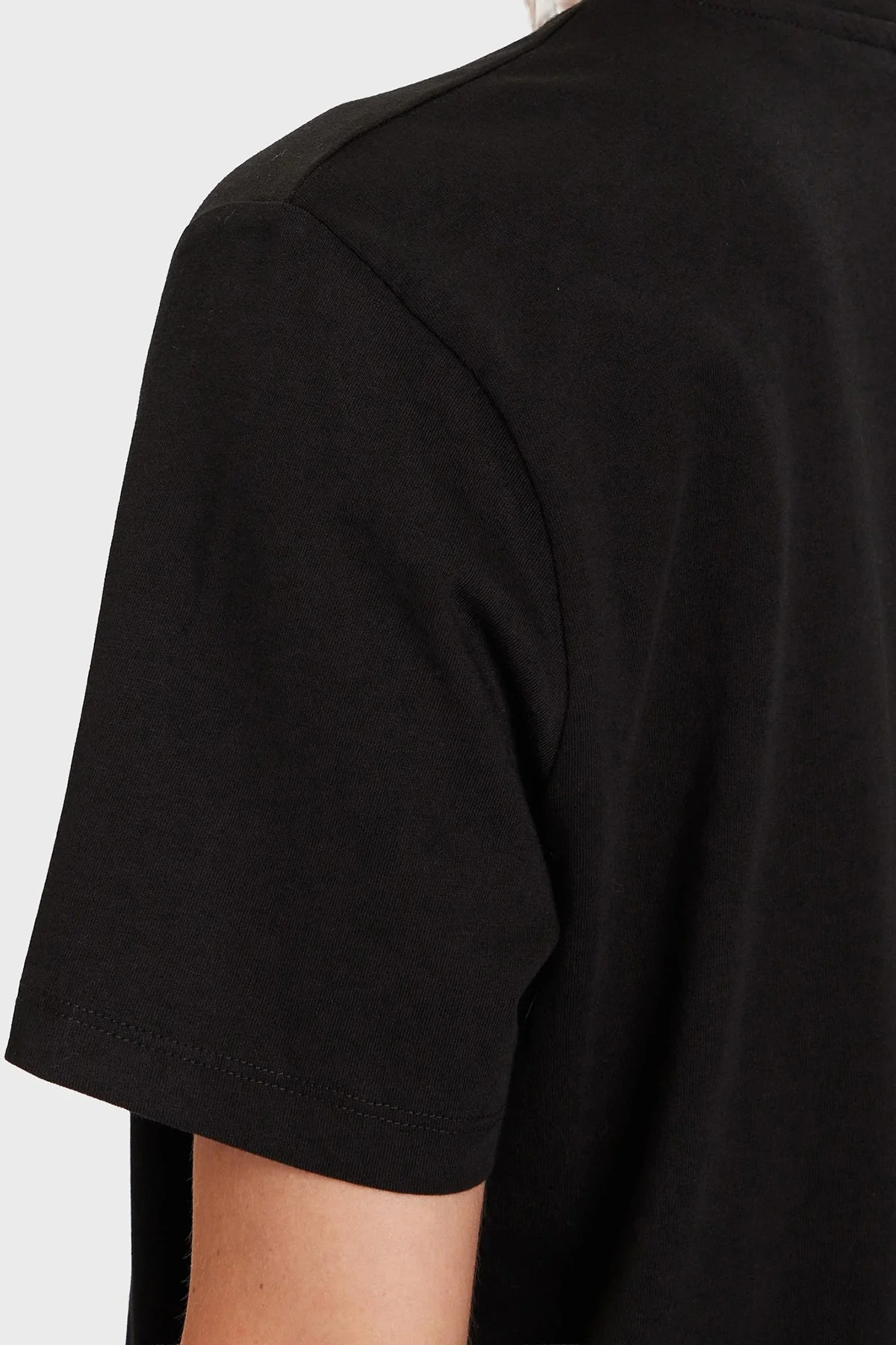 Guess Teddy Baskılı % 100 Pamuk Relaxed Fit Bisiklet Yaka V5BI09I3Z14 Bayan T Shirt V5BI09 I3Z14 JBLK SİYAH - 5