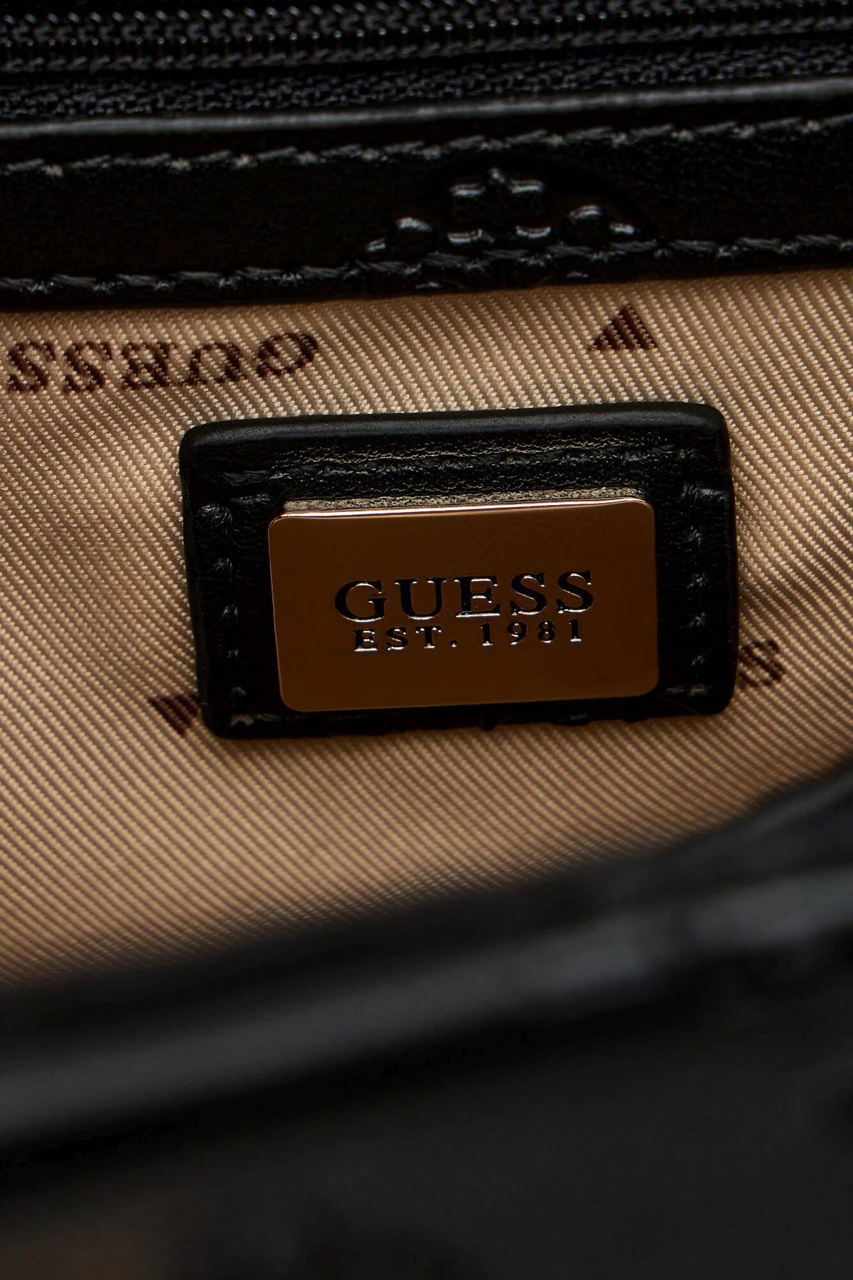 Guess Tisha 4G Logolu Çıkarılabilir Askılı HWPD7764060 Bayan Çanta HWPD77 64060 BLO SİYAH - 7