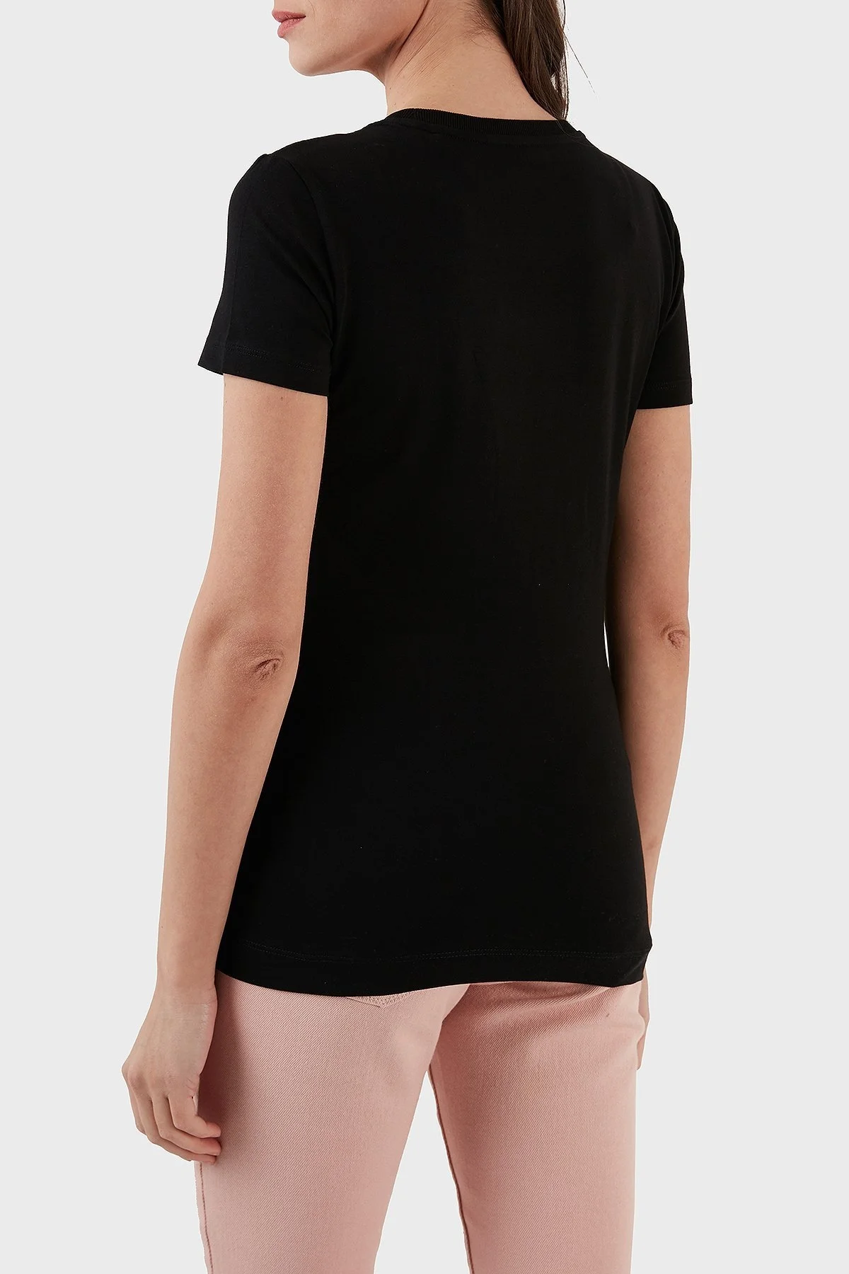 Guess Triangle Pamuklu Slim Fit Bisiklet Yaka Bayan T Shirt W3GI41J1314 JBLK SİYAH - 4