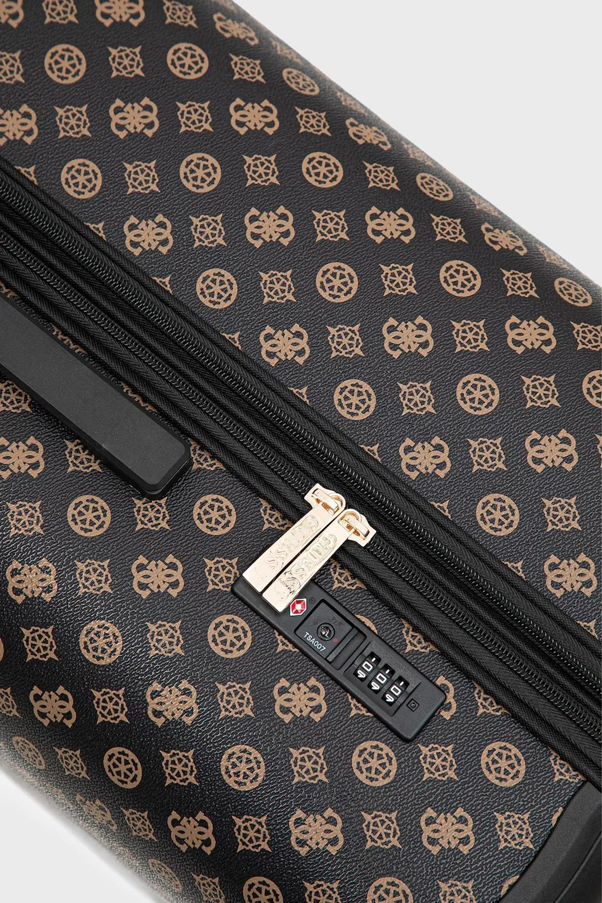 Guess Wilder 4G Logolu Şifreli Fermuarlı Bayan Büyük Boy Valiz TWHP74 52988 BRO SİYAH KAHVE - 4