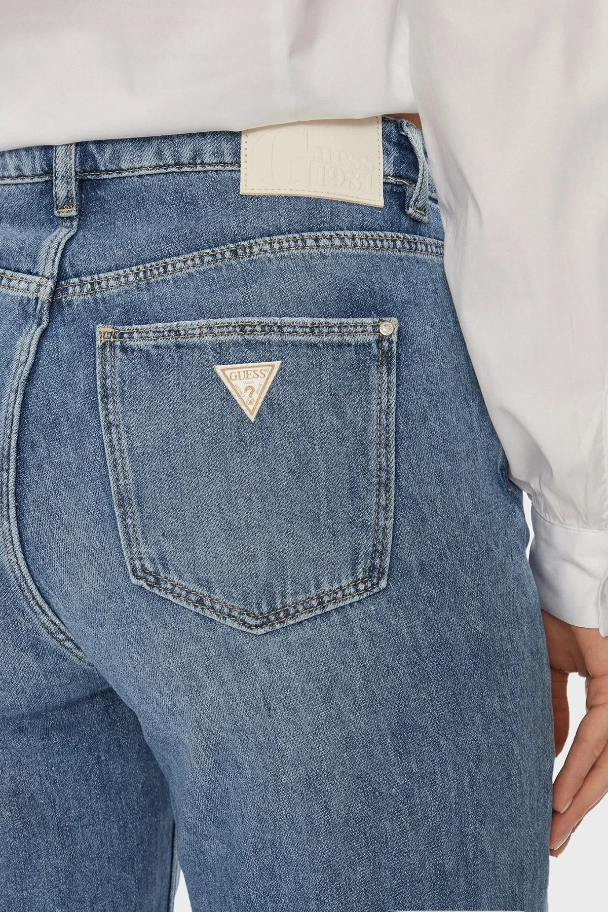 Guess Yüksek Bel Mom Jeans W4RA21D5912 Bayan Kot Pantolon W4RA21 D5912 TC0M MAVİ - 5