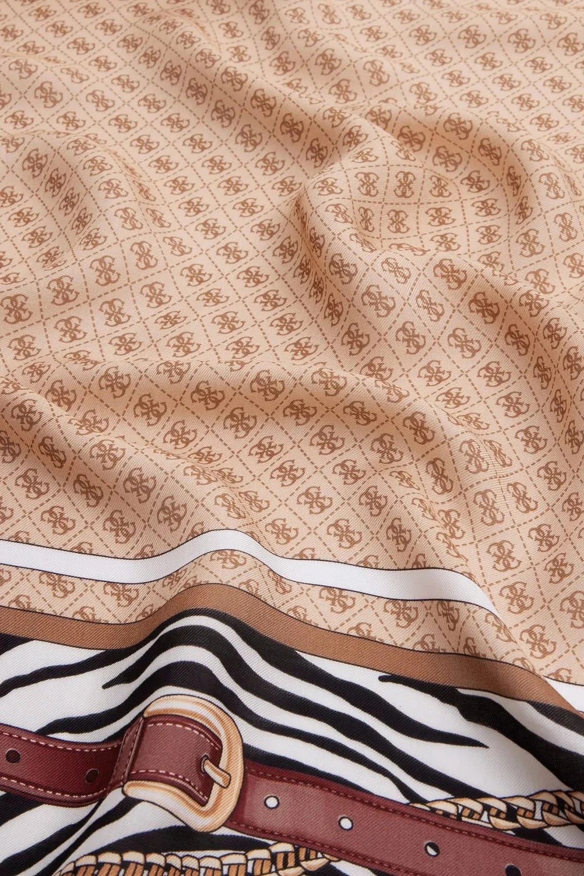 Guess Zamira 4G Logo Baskılı 130 x 130 cm AW5302SIL03 Bayan Şal AW5302 SIL03 LTL KAHVE - 5