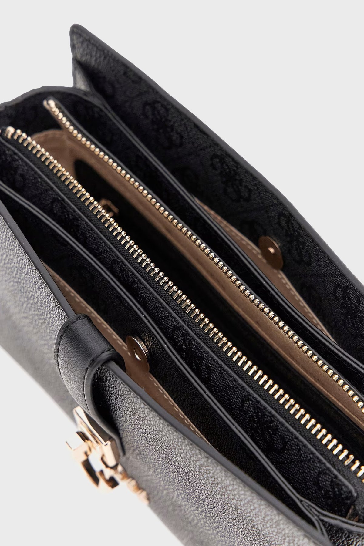 Guess Zamira 4G Logolu Çıkarılabilir Askılı HWSG9629180 Bayan