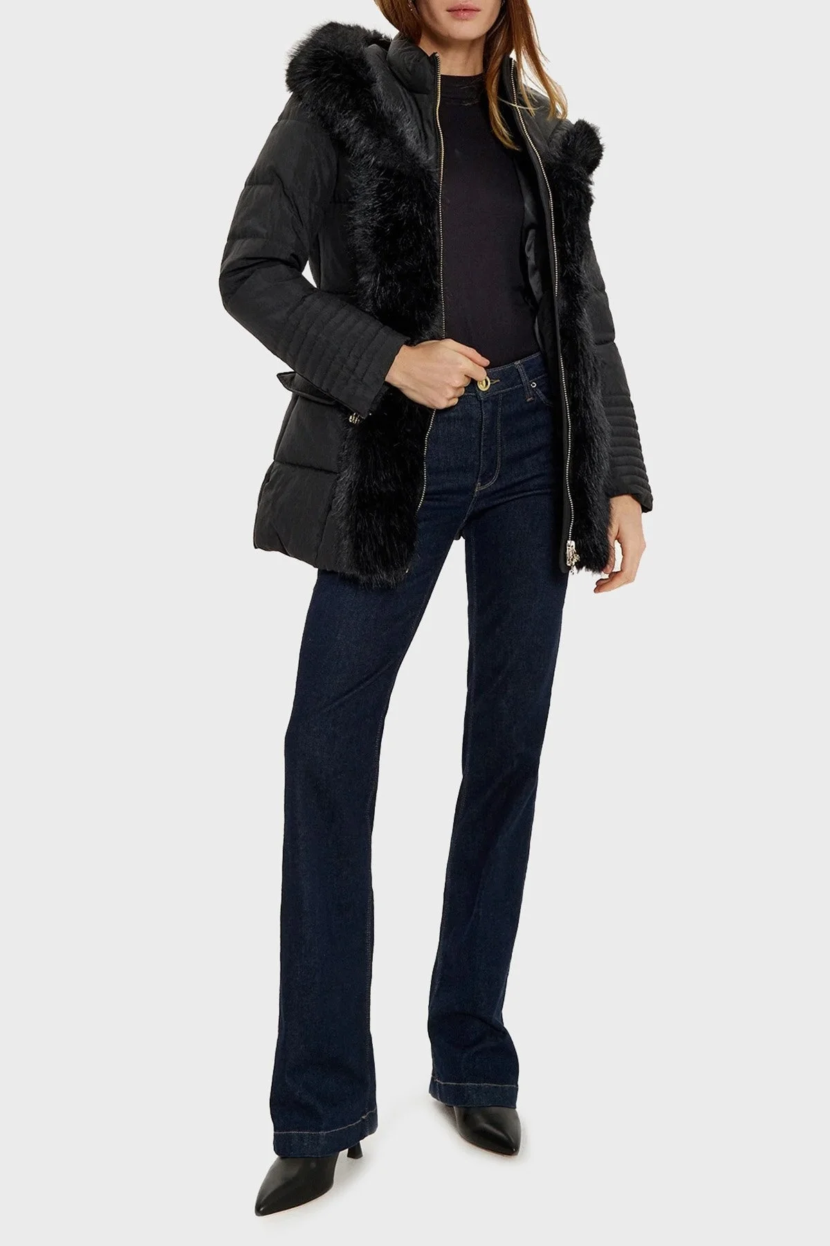 Marciano by Guess Zoe Kapitoneli Regular Fit Tüylü Kapüşonlu Şişme 4BGL417188A Bayan Mont 4BGL41 7188A JBLK SİYAH - 2