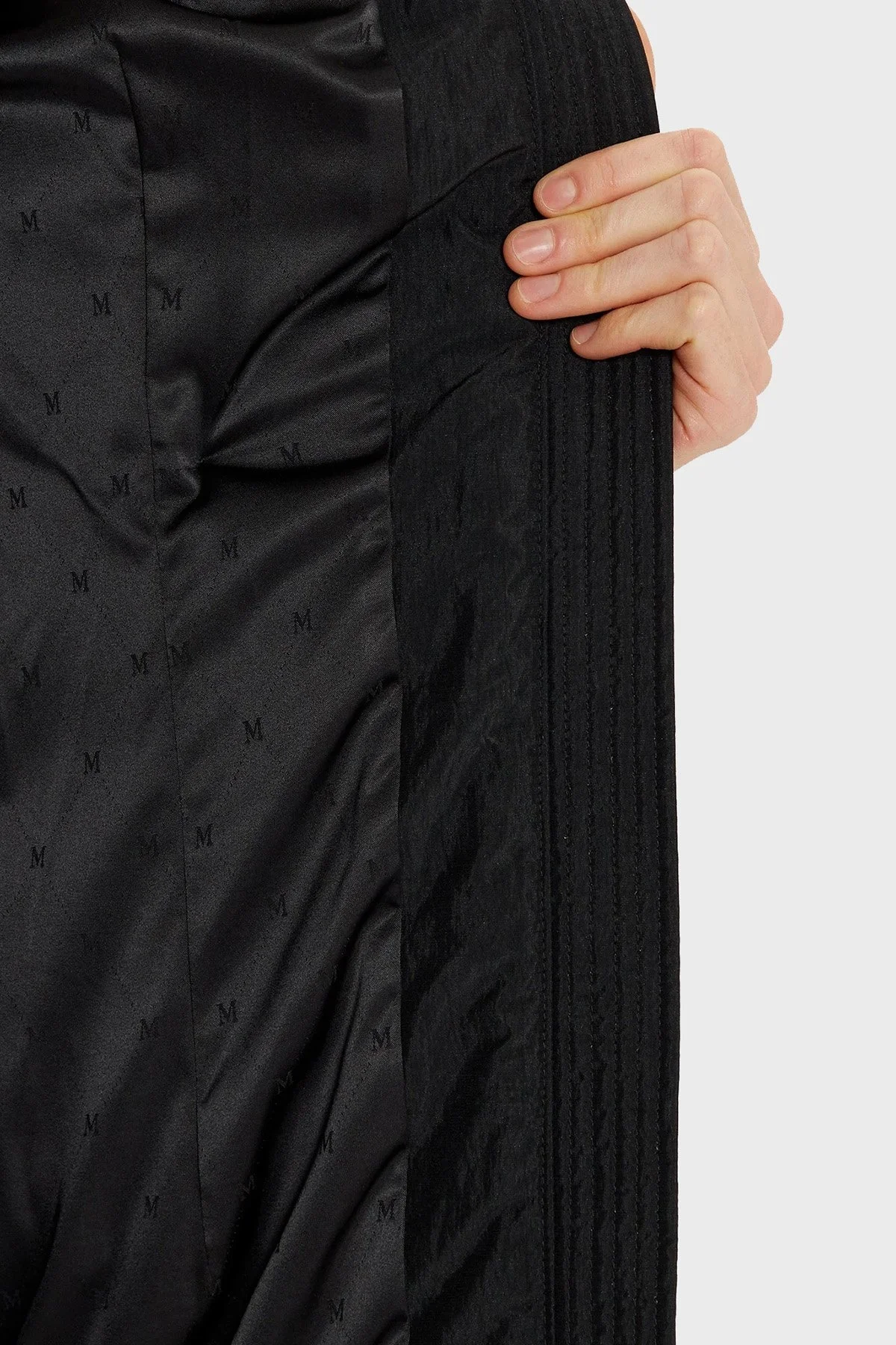 Marciano by Guess Zoe Kapitoneli Regular Fit Tüylü Kapüşonlu Şişme 4BGL417188A Bayan Mont 4BGL41 7188A JBLK SİYAH - 4