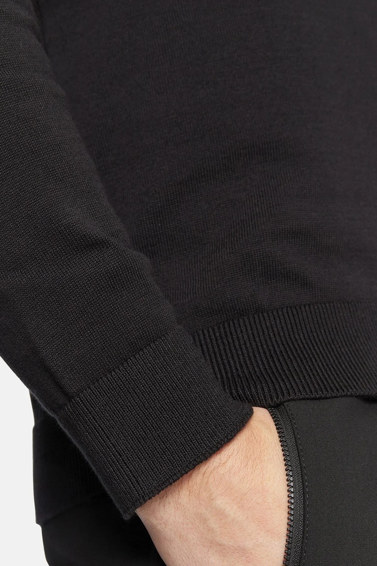 Hugo % 100 Organik Pamuk Fermuarlı Yaka Logolu Regular Fit Erkek Kazak 50474164 001 SİYAH - 5