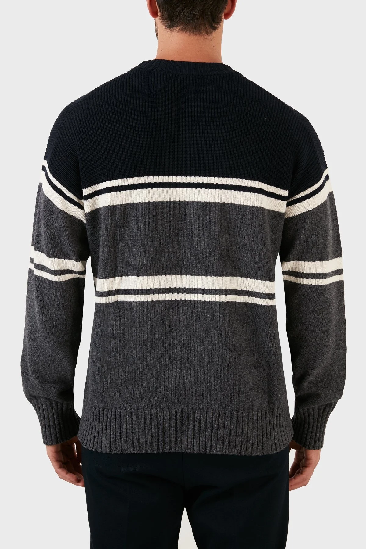 Hugo % 100 Pamuk Jakarlı Relaxed Fit Bisiklet Yaka Erkek Kazak 50474824 021 GRİ - 5