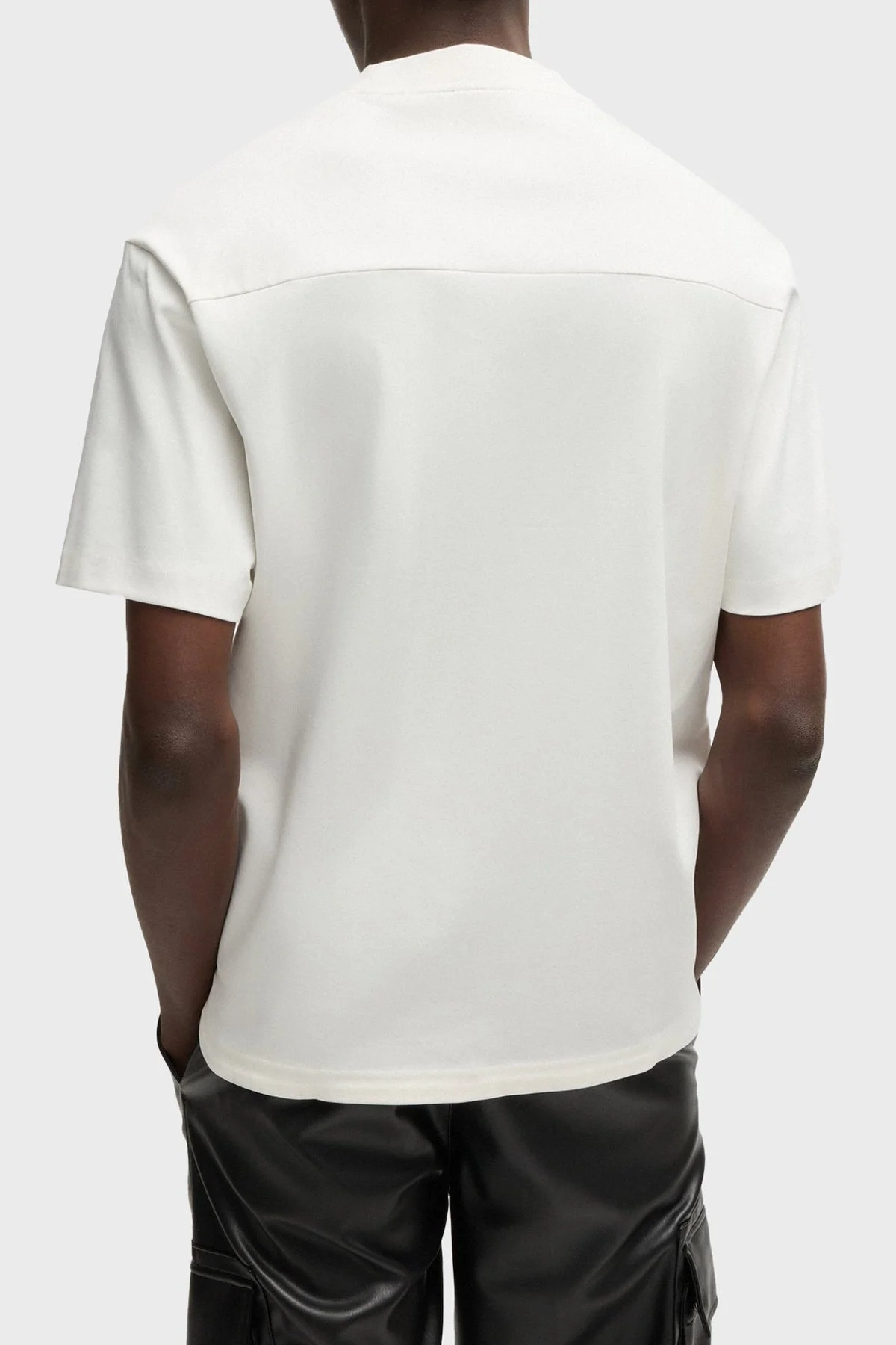 Hugo % 100 Pamuk Relaxed Fit Bisiklet Yaka Logolu Erkek T Shirt 50535499 102 BEYAZ - 3