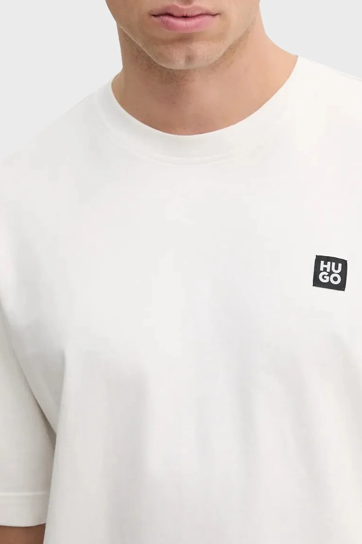 Hugo % 100 Pamuk Relaxed Fit Bisiklet Yaka Logolu Erkek T Shirt 50539052 102 BEYAZ - 3