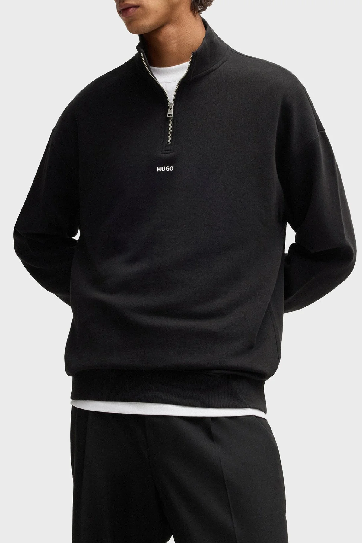 Hugo % 100 Pamuk Relaxed Fit Dik Yaka Logolu Erkek Sweat 50525881 001 SİYAH - 1