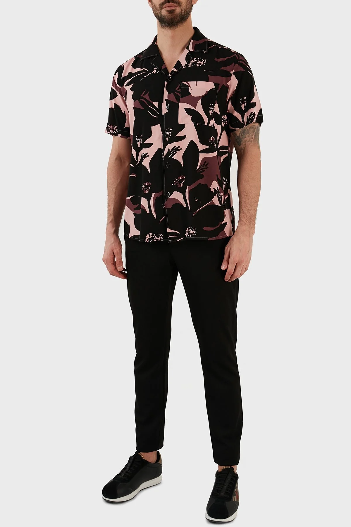 Hugo Desenli Relaxed Fit Apaş Yaka Kısa Kollu Erkek Gömlek 50484363 687 PEMBE - 8