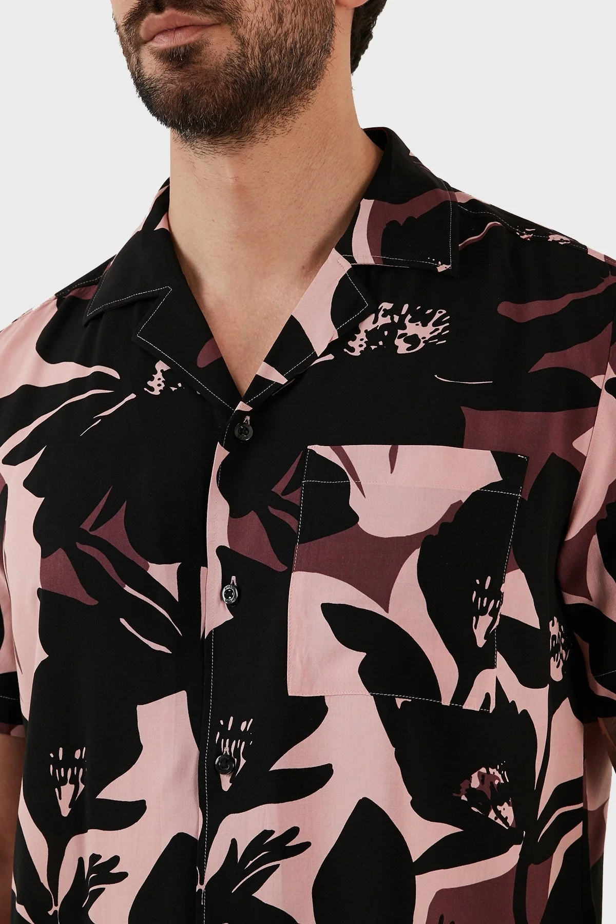 Hugo Desenli Relaxed Fit Apaş Yaka Kısa Kollu Erkek Gömlek 50484363 687 PEMBE - 11