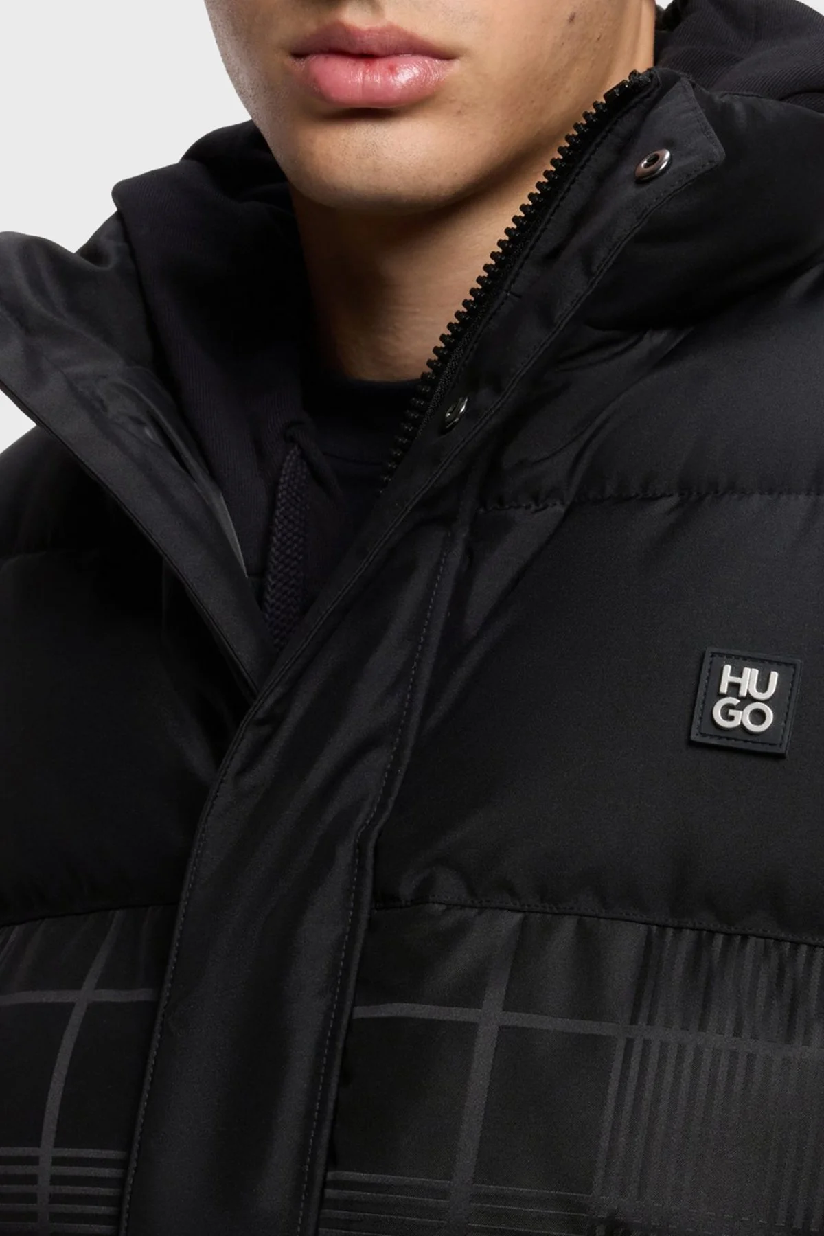 Hugo Kapitoneli Regular Fit Dik Yaka Şişme Erkek Mont 50570791 001 Siyah - 4