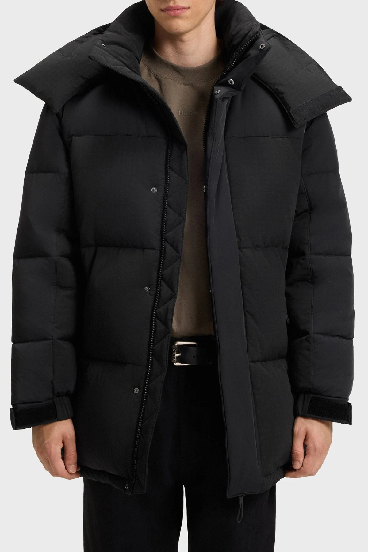 Hugo Kapitoneli Regular Fit Kapüşonlu Su İtici Erkek Mont 50547890 001 SİYAH - 1